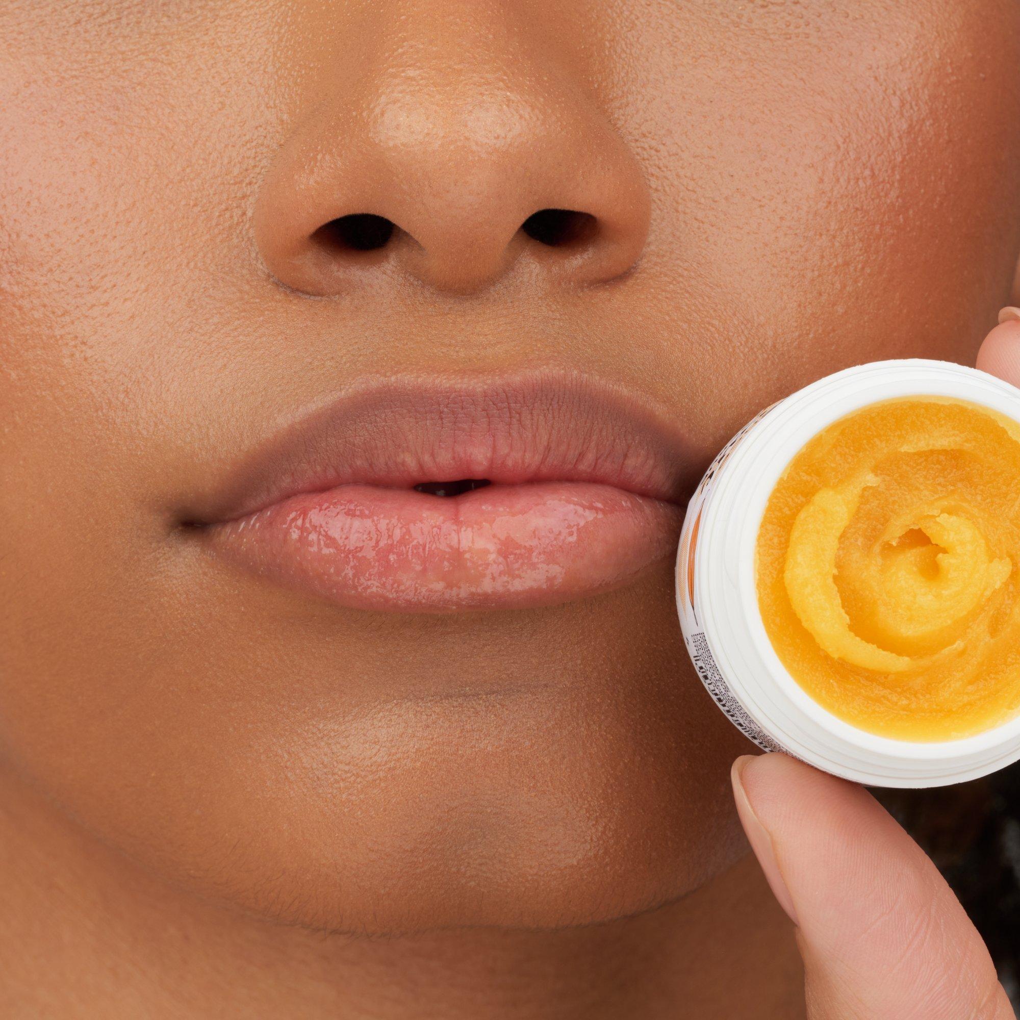 lip care SUGAR SCRUB šećerni piling za usne