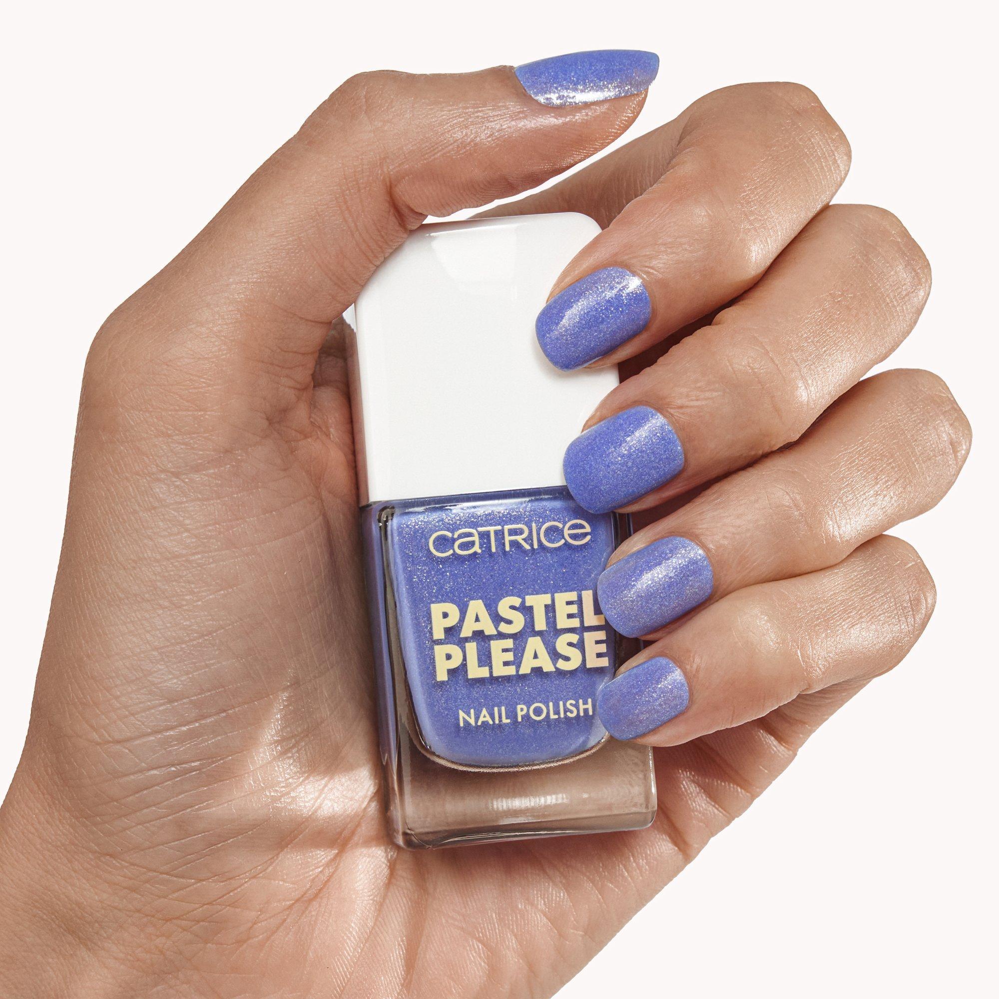 Pastel, por favor: esmalte de uñas con shimmer