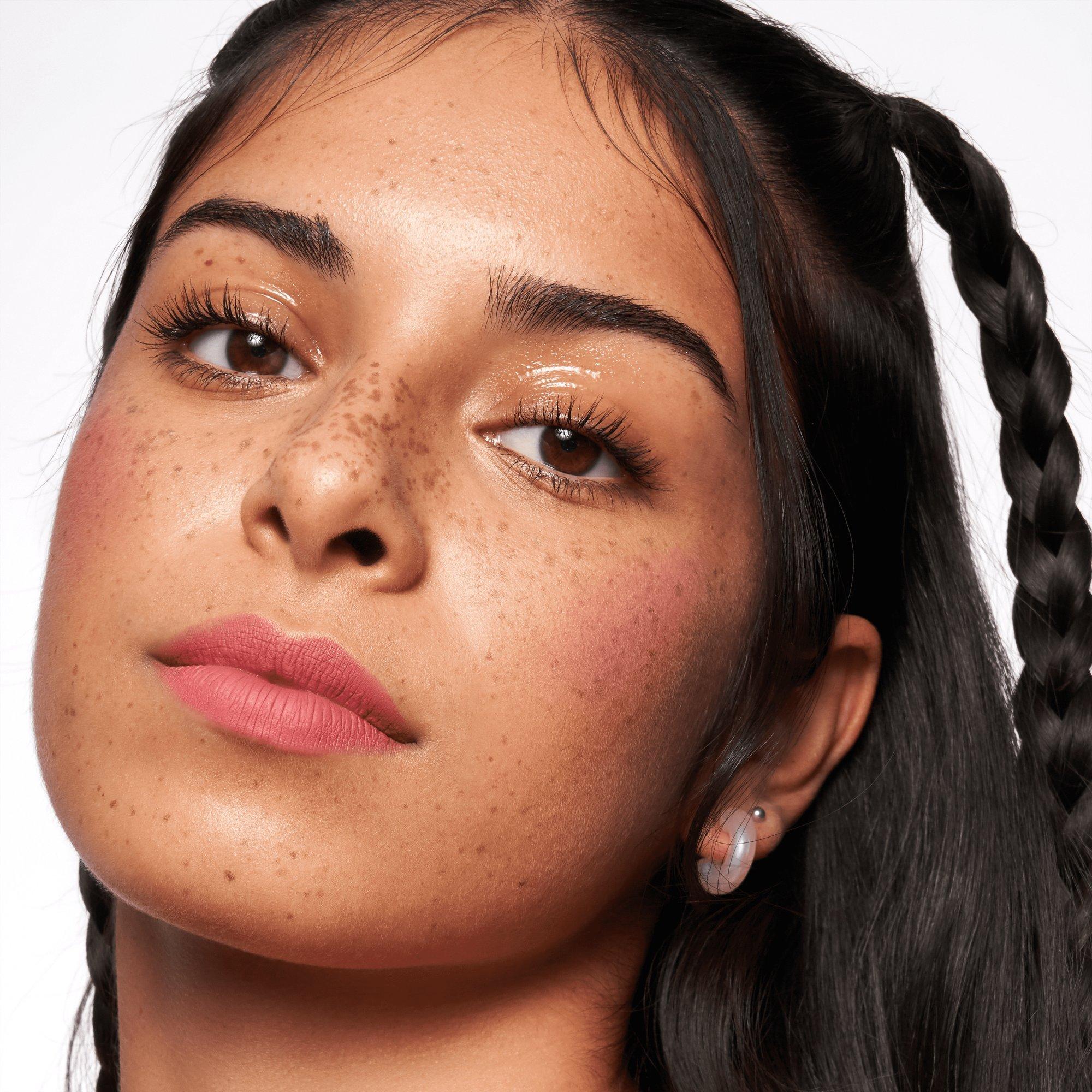 essence BLUSH crush! Lovely Lilac online entdecken