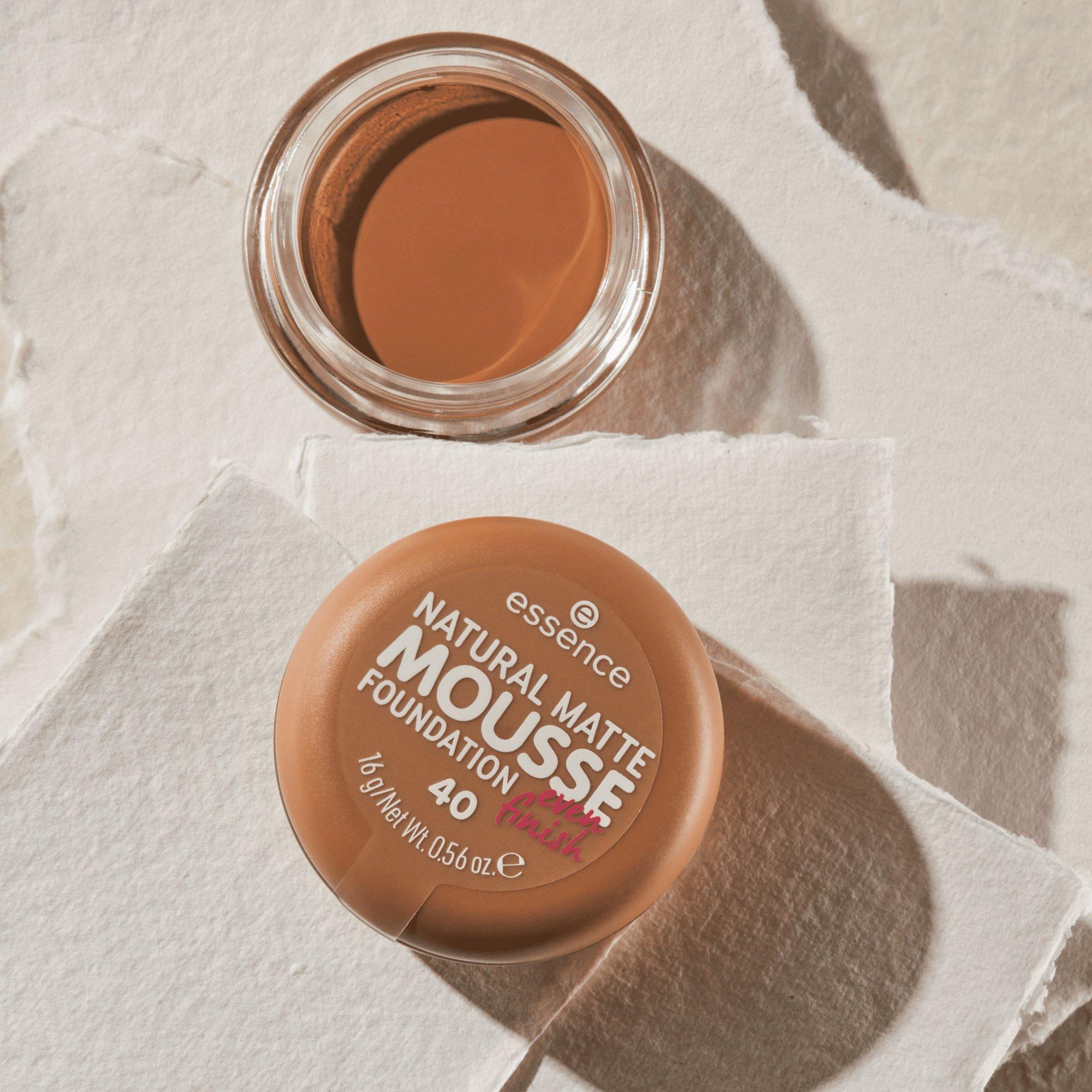 NATUURLIJKE MATTE MOUSSE FOUNDATION