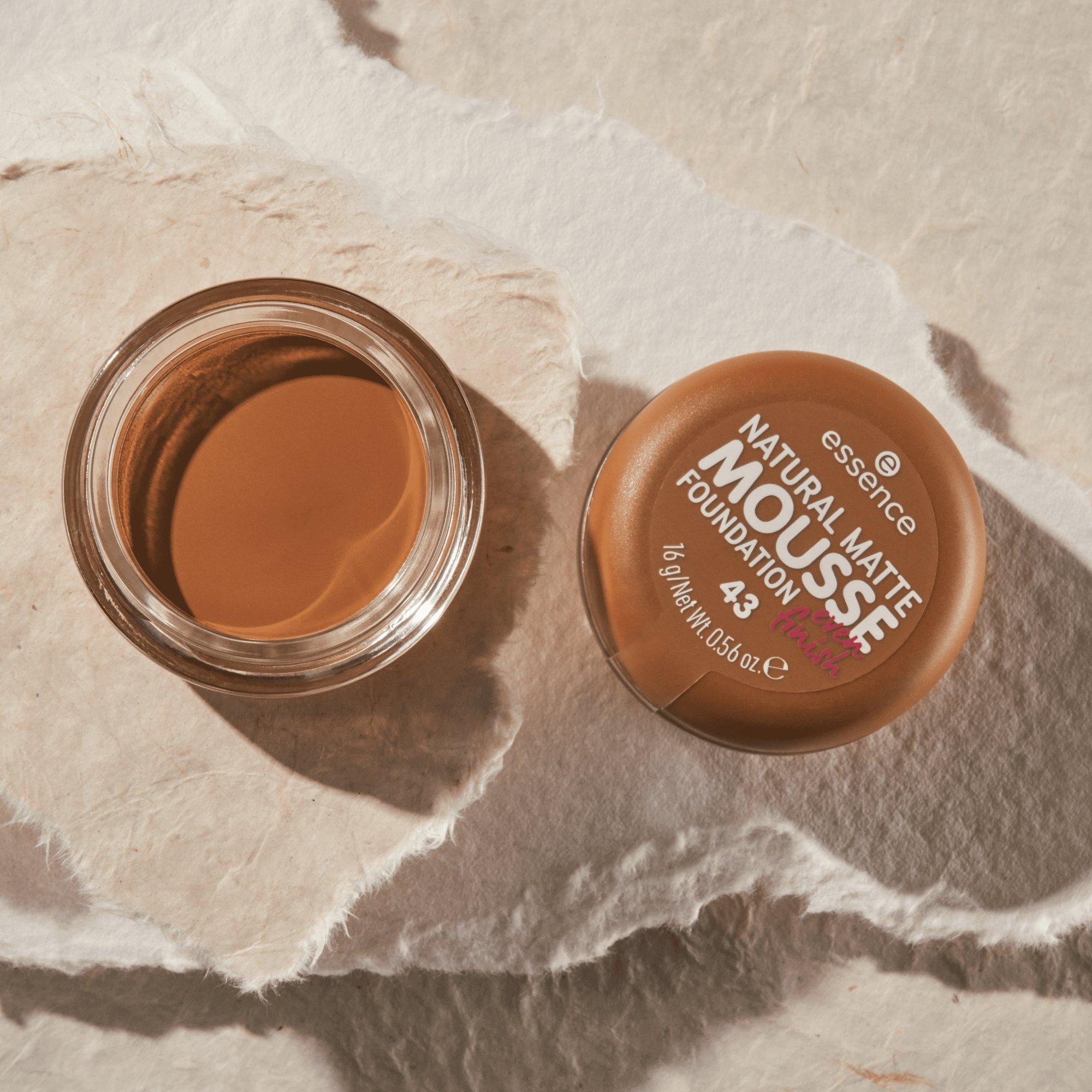 NATURAL MATTE MOUSSE FOUNDATION