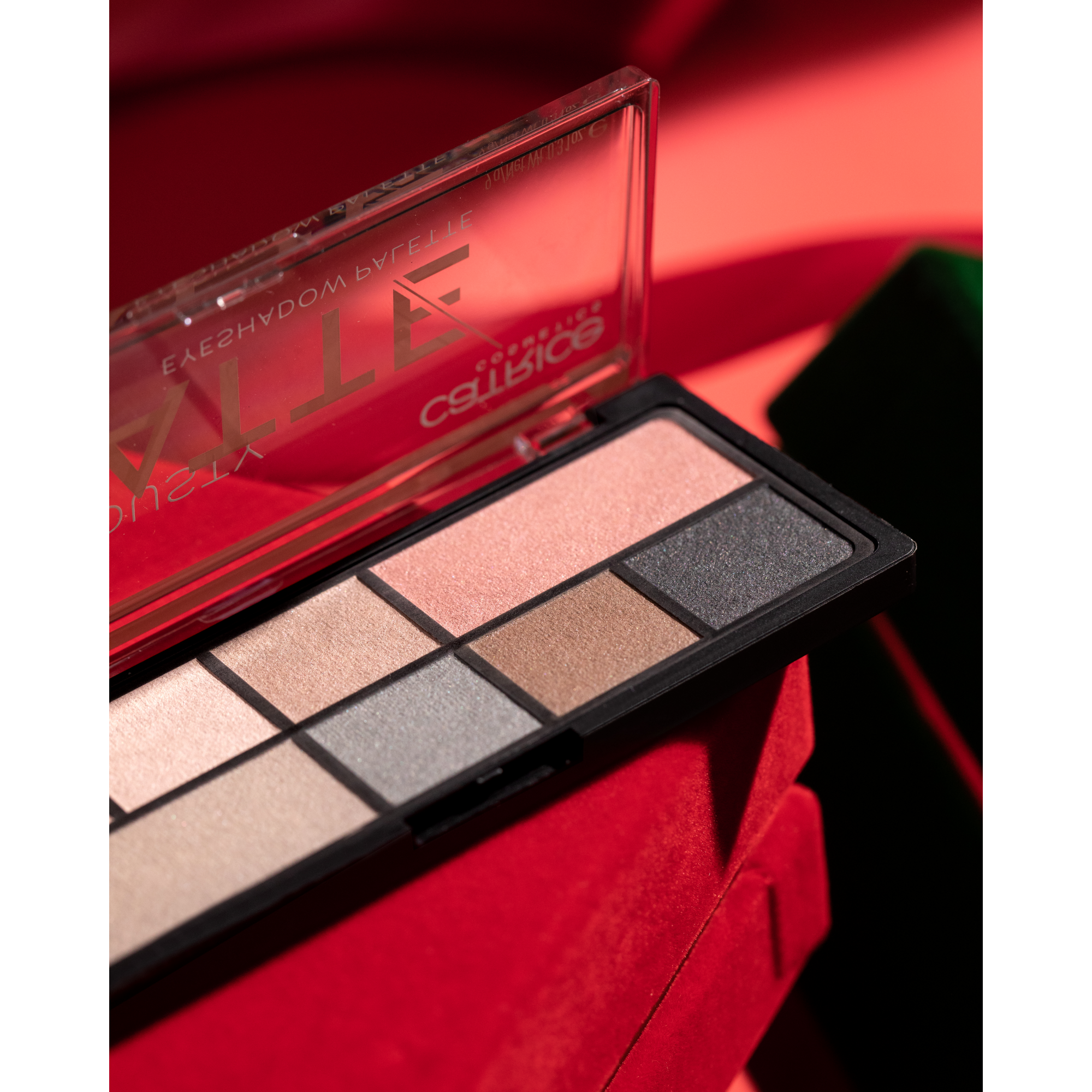 Paleta de Sombras The Dusty Matte