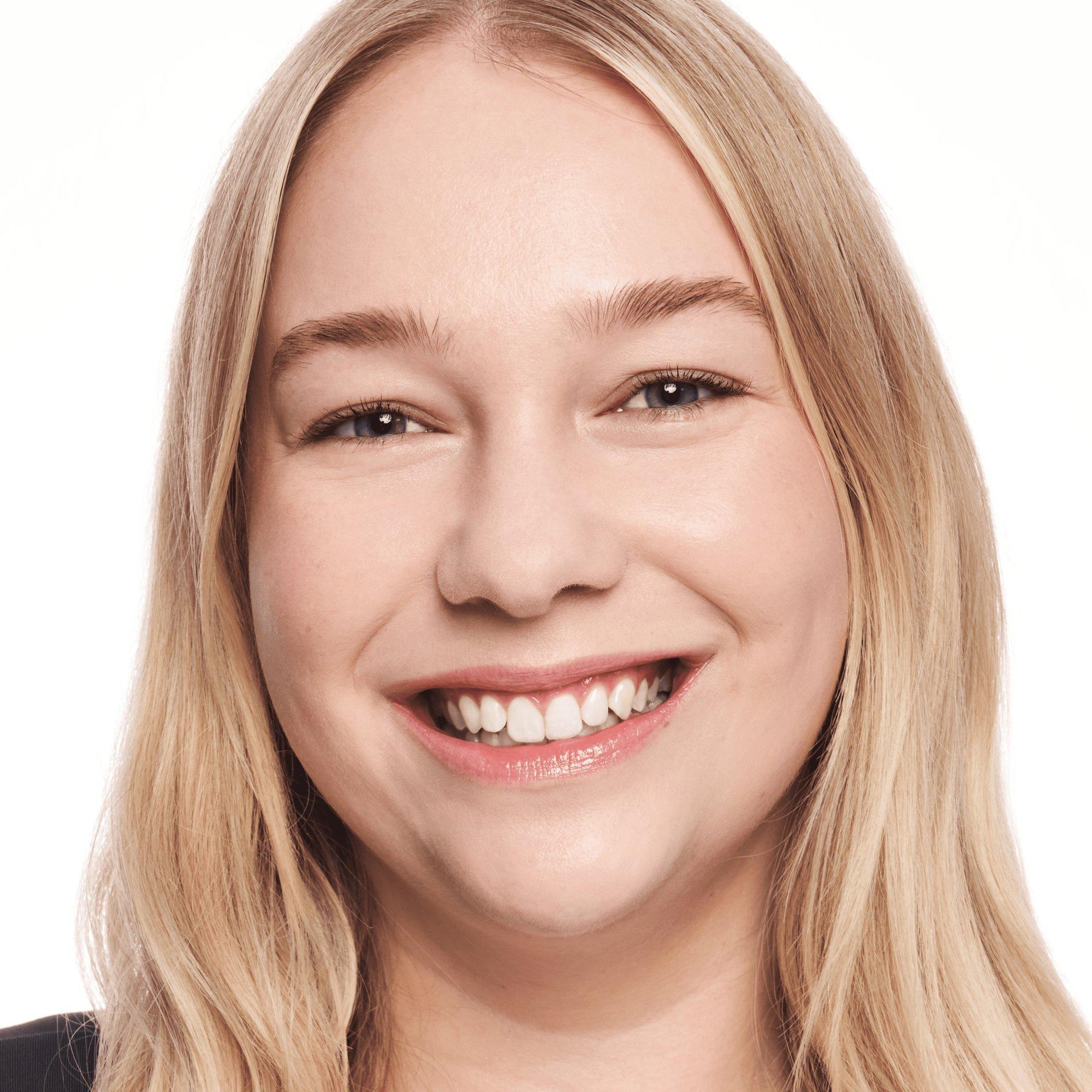 CATRICE Nude Drop Tinted Serum Foundation online entdecken