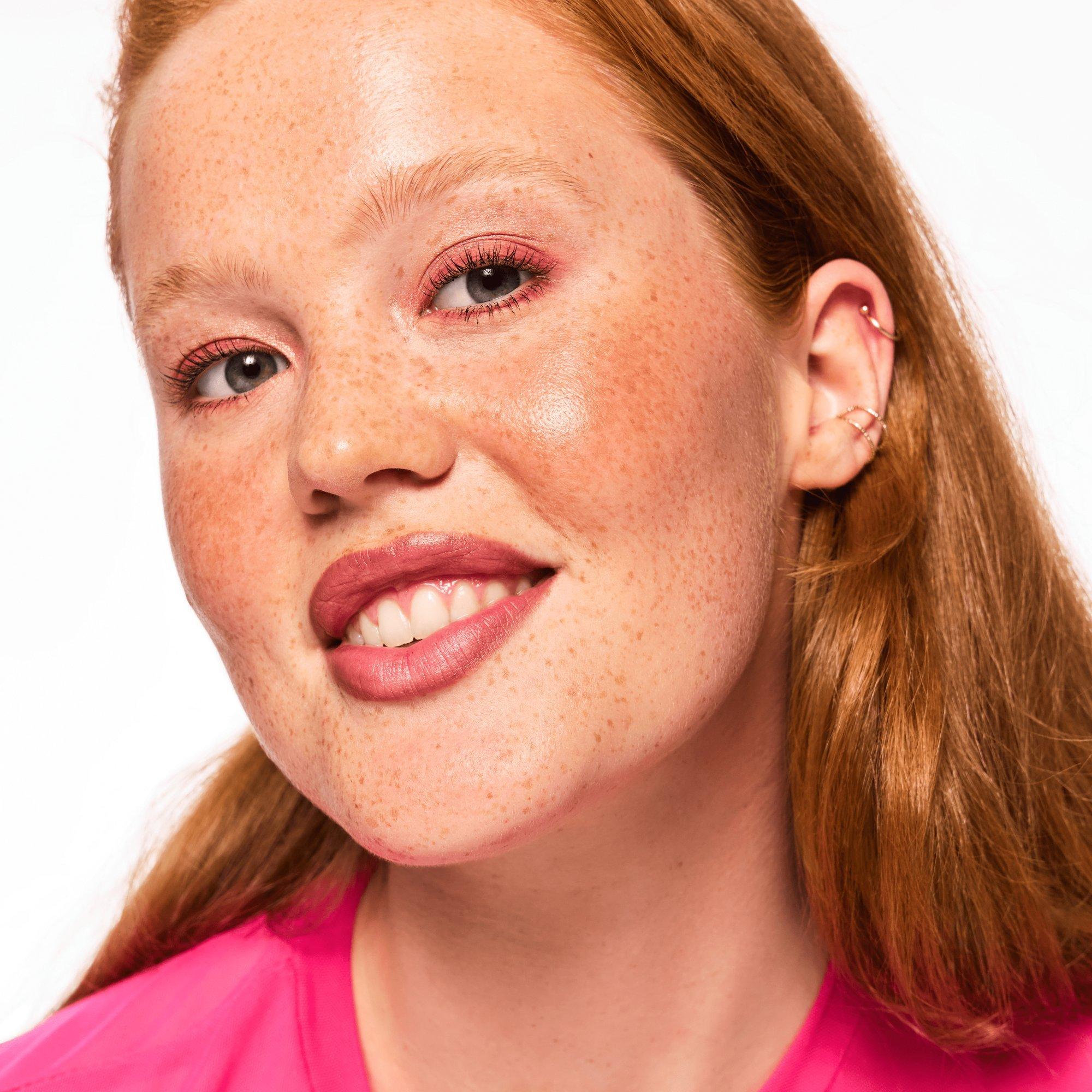 Buy essence 8h MATTE comfort lipliner THE Perfect Shade online