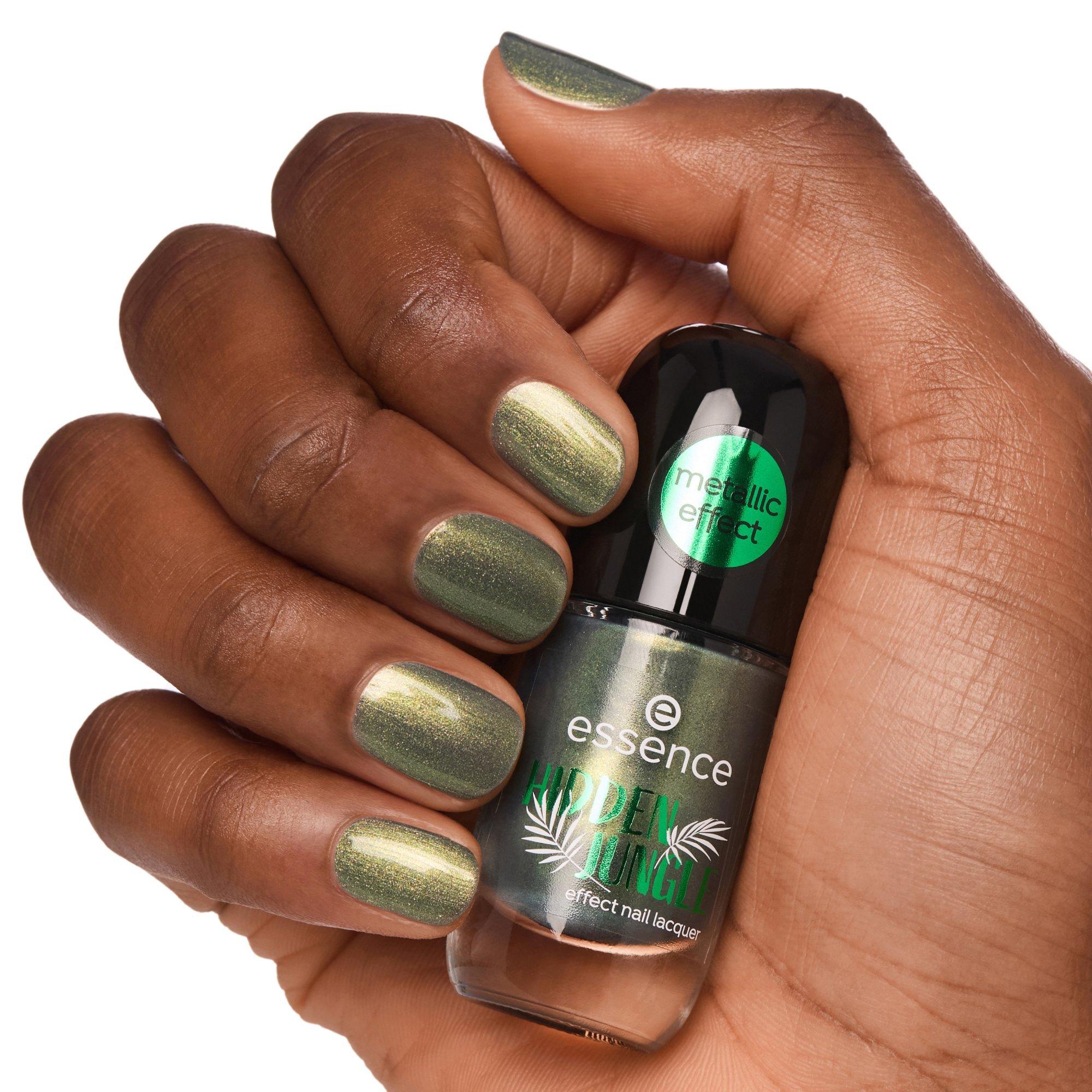 HIDDEN JUNGLE effect nail lacquer