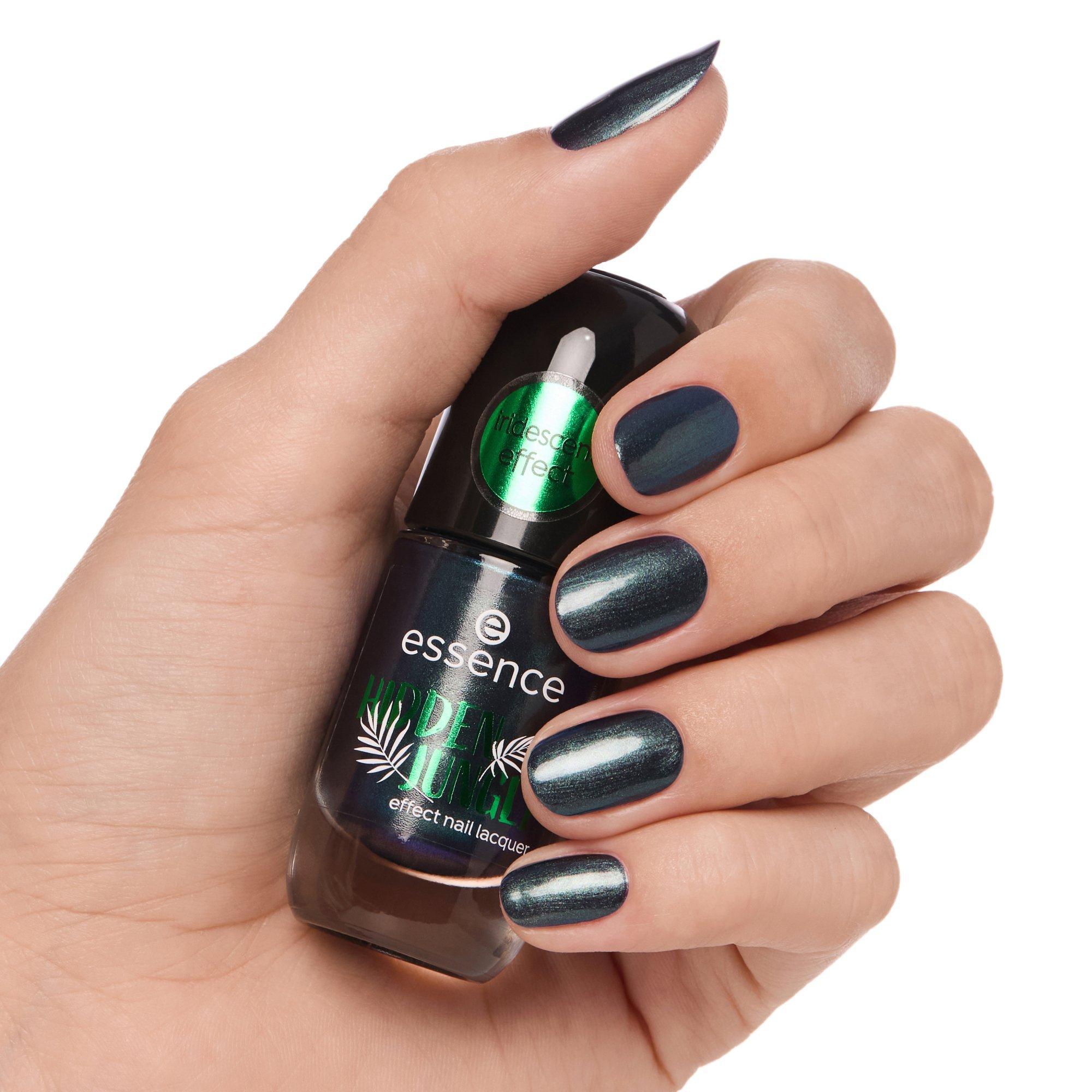 HIDDEN JUNGLE effect nail lacquer