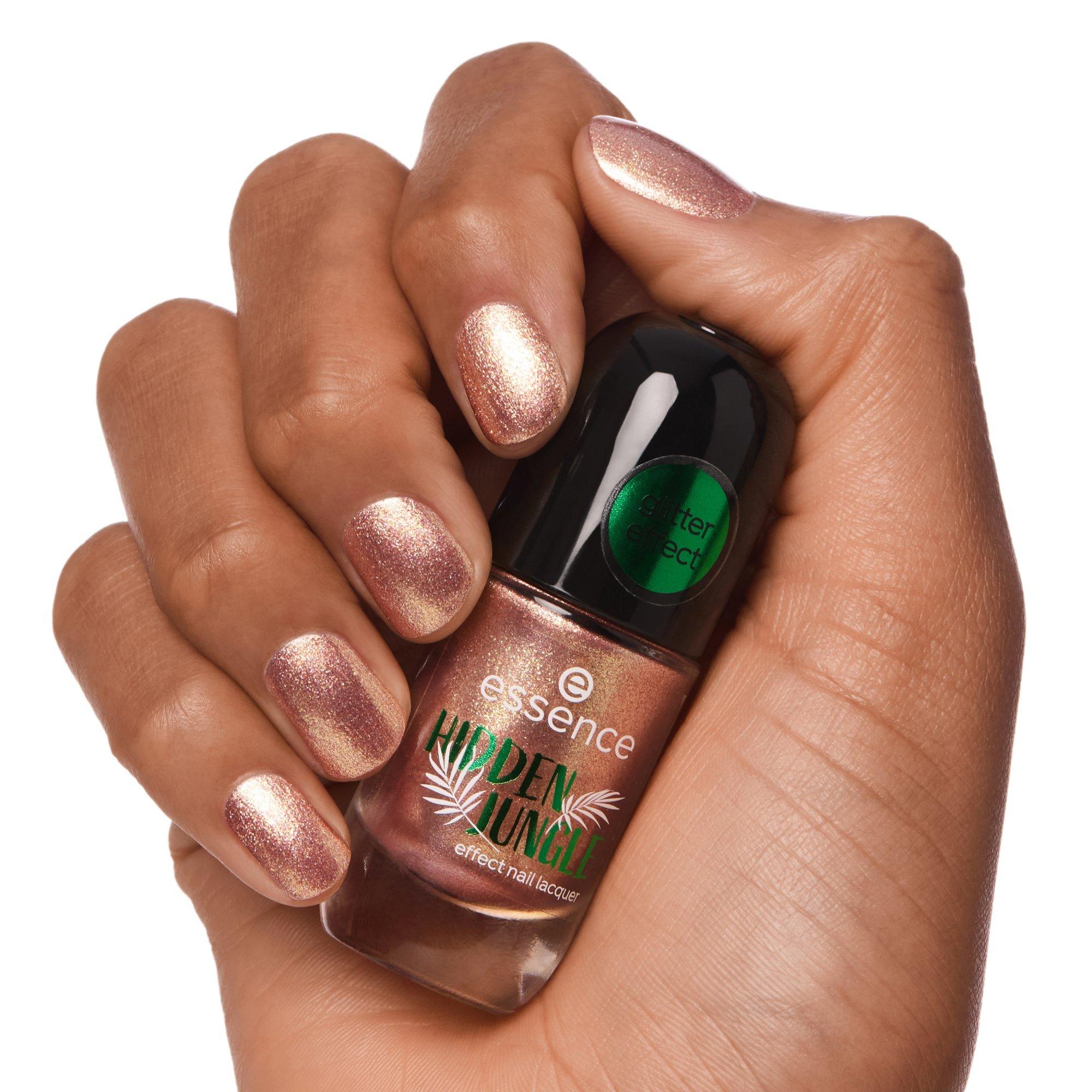 HIDDEN JUNGLE effect nail lacquer