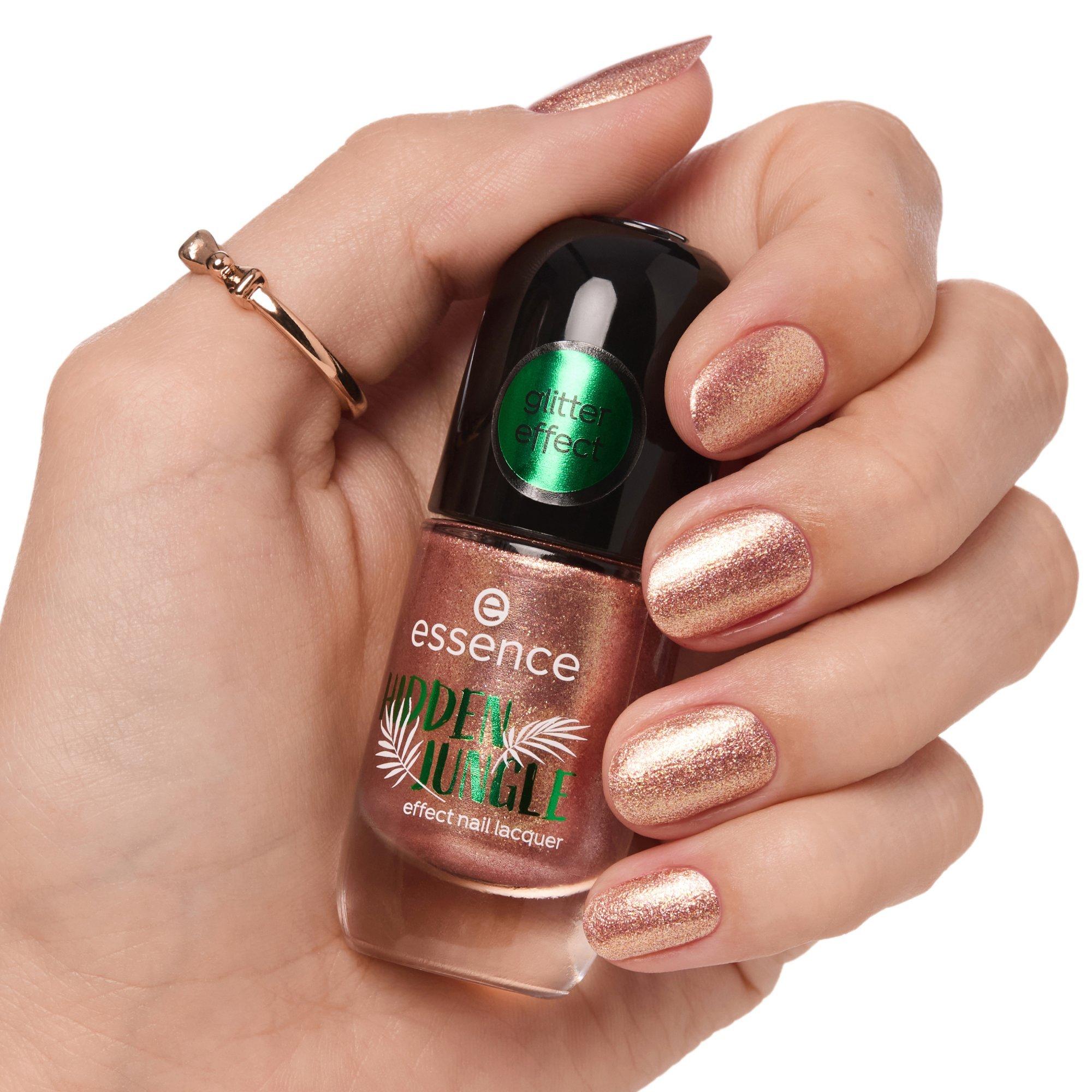 HIDDEN JUNGLE effect nail lacquer