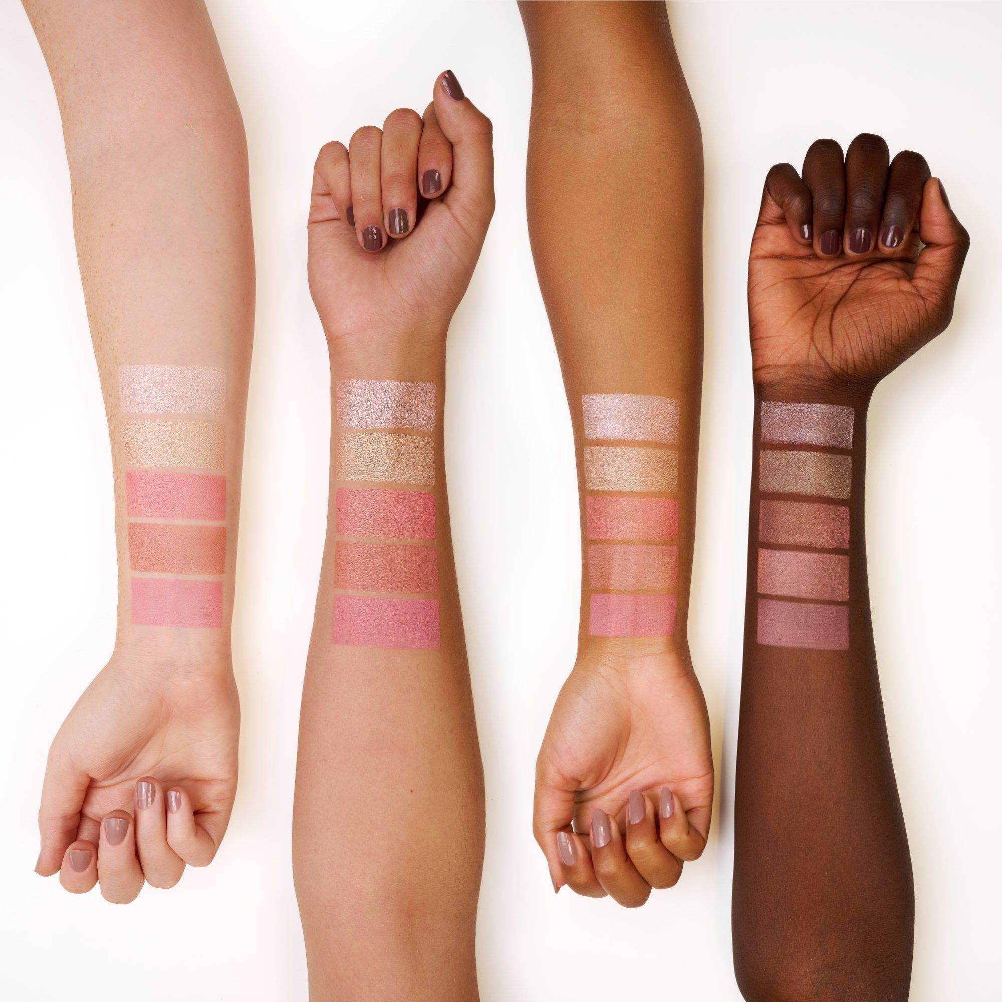 paleta de colorete e iluminador peachy BLOSSOM