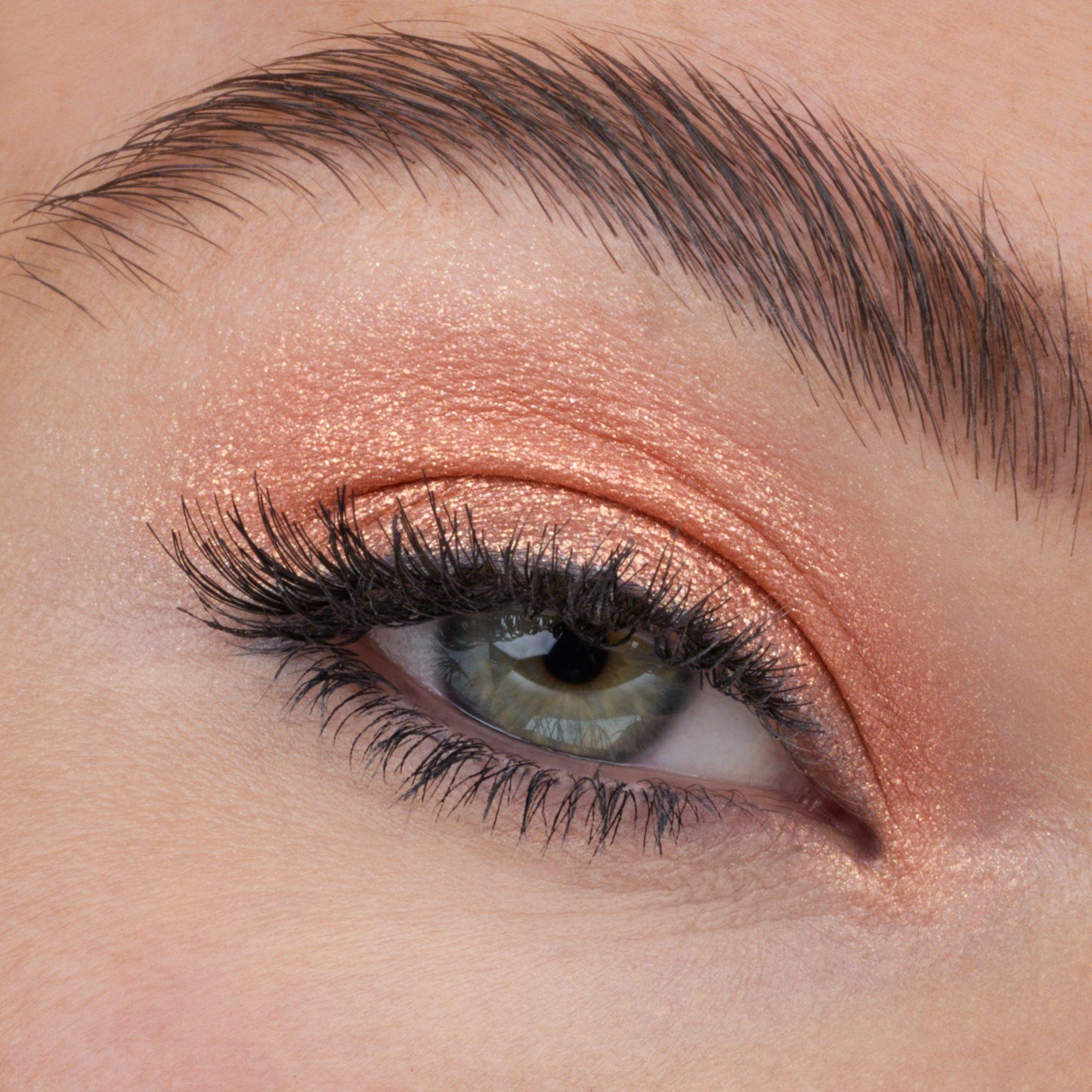 Faked Insane Length Lashes
