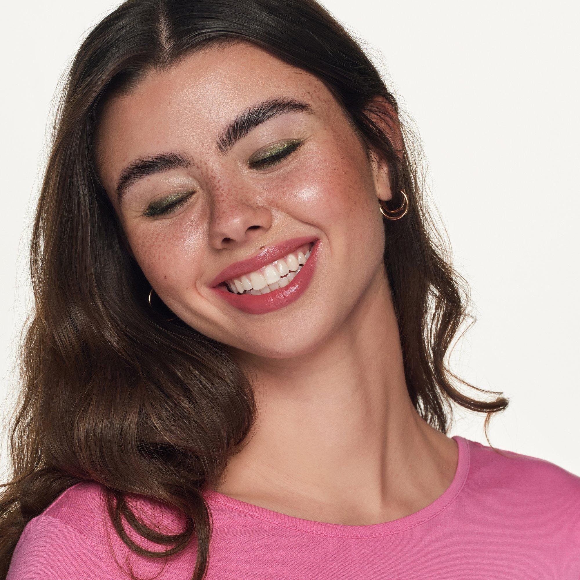 TINTED kiss hydrating lip tint
