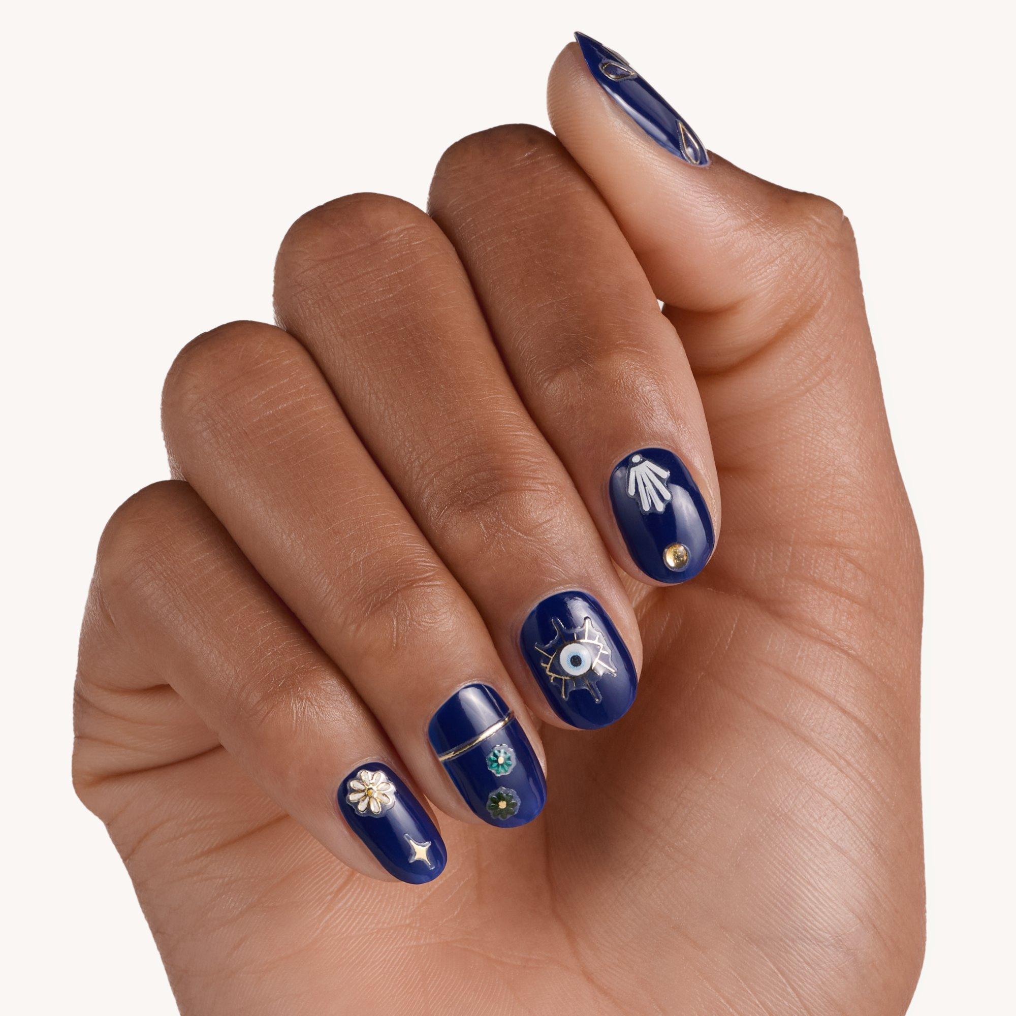 stay bold, it's GOLD nail sticker