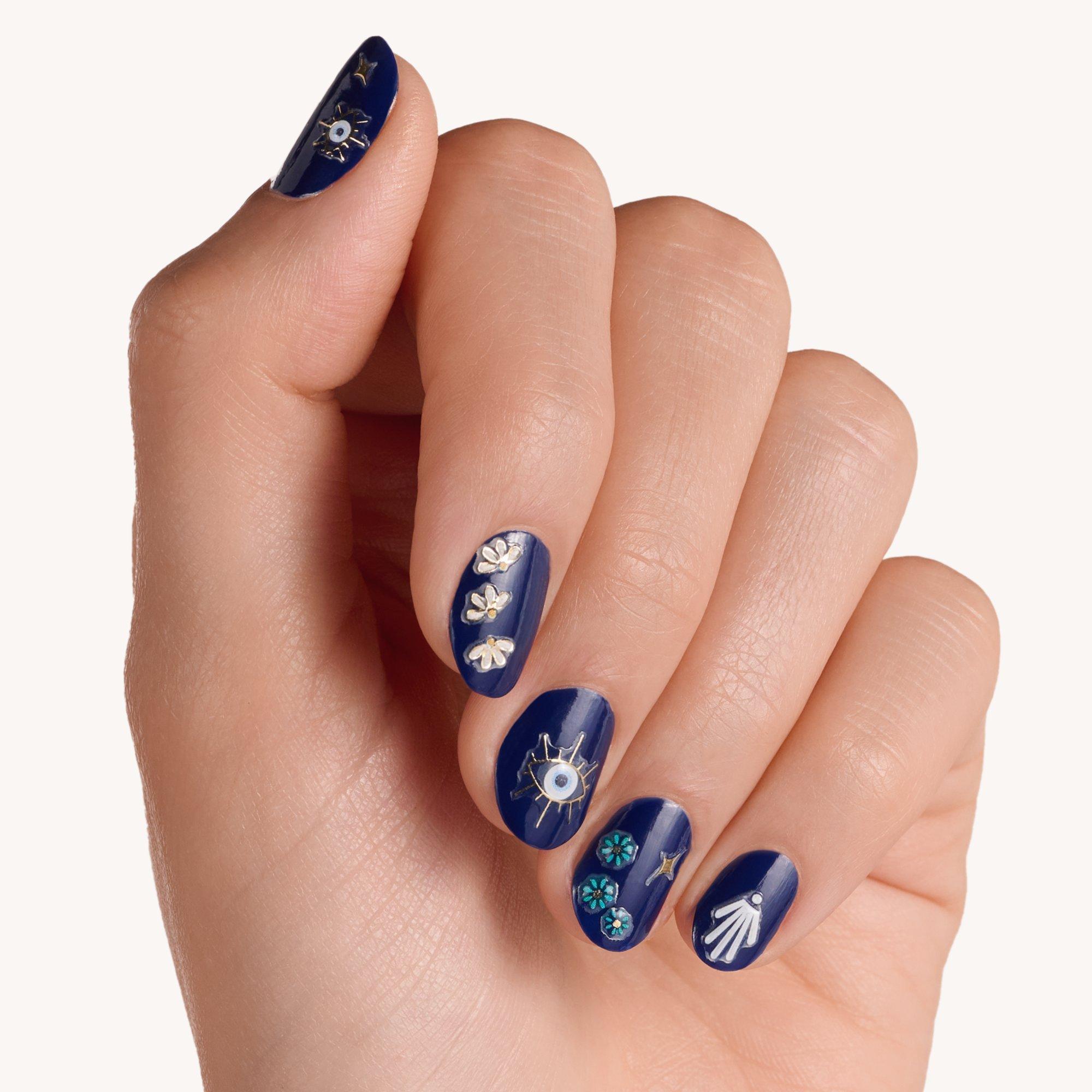 stay bold, it's GOLD nail sticker