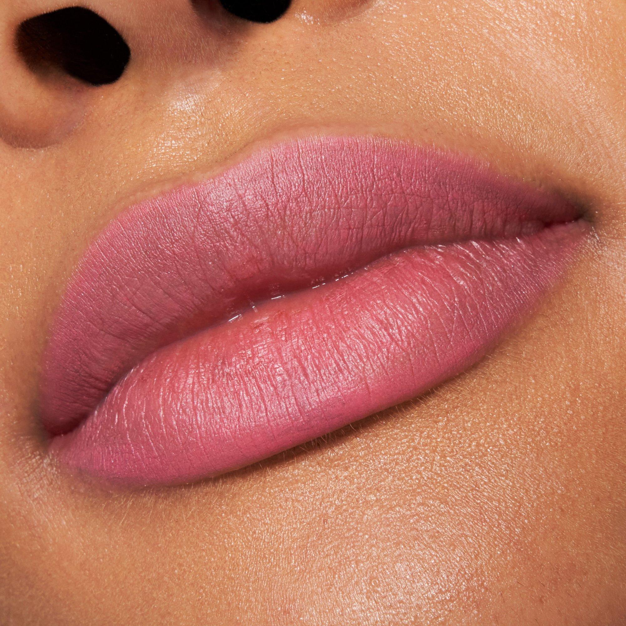 Plumping Lip Liner