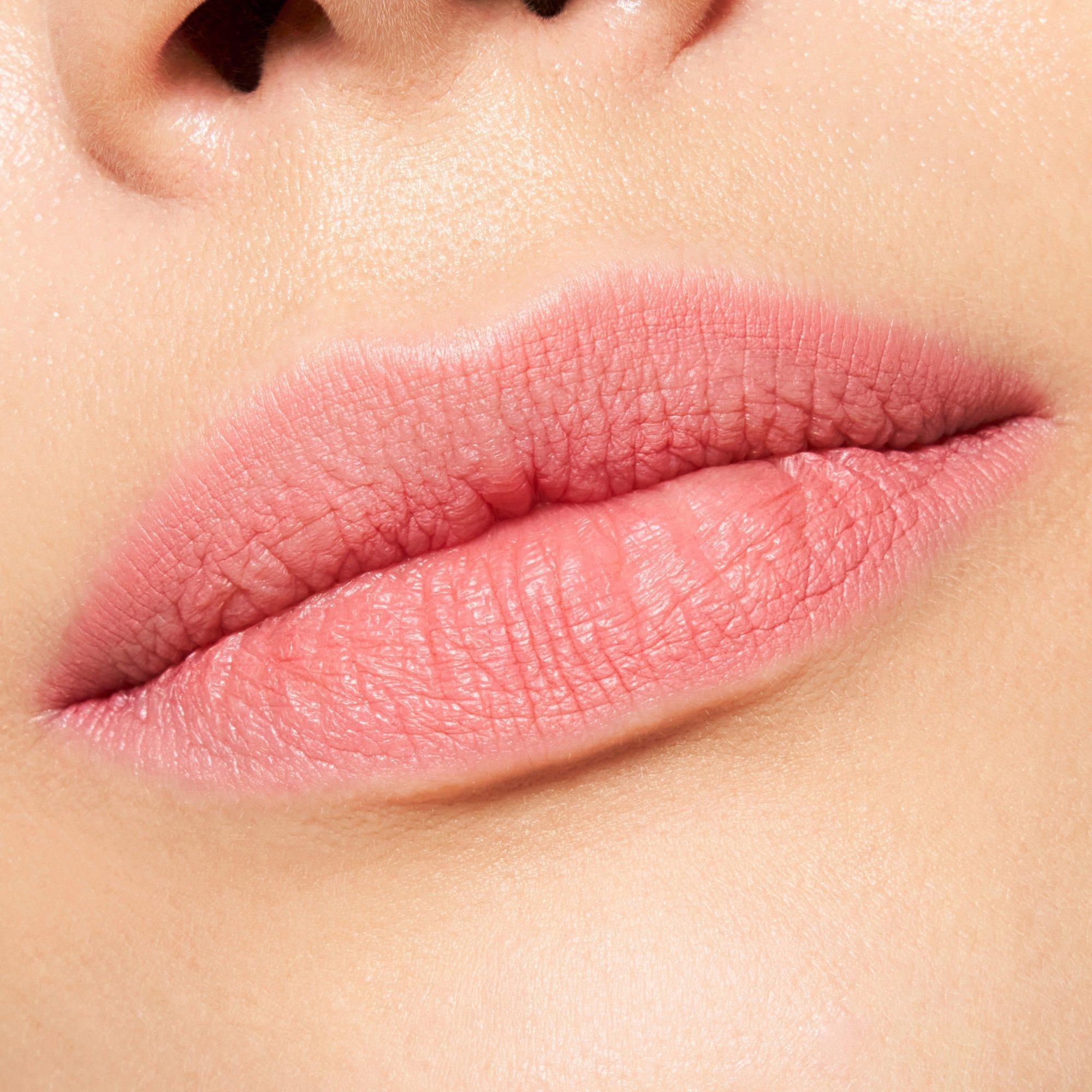 Plumping Lip Liner