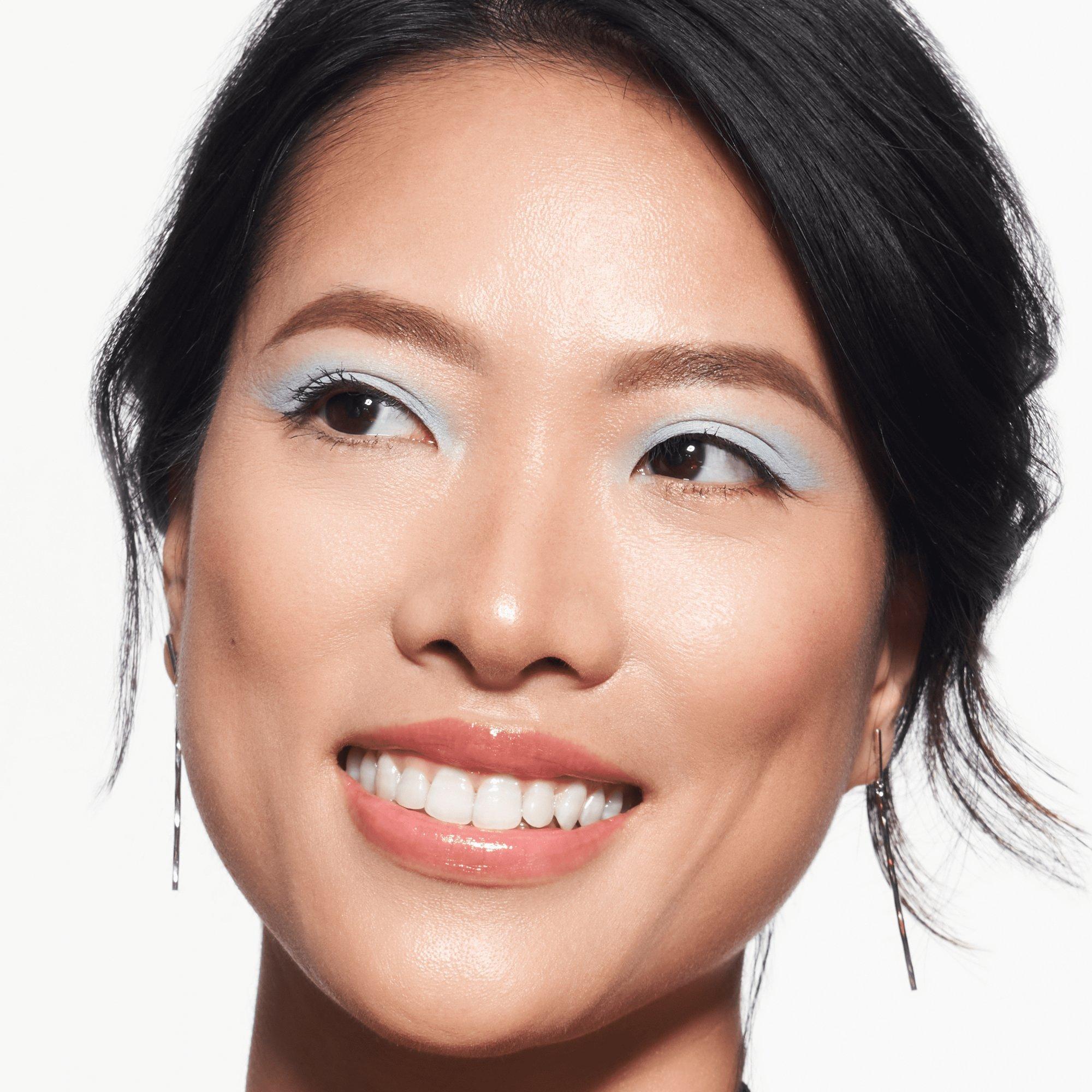 Deep Matte Liquid Eyeshadow