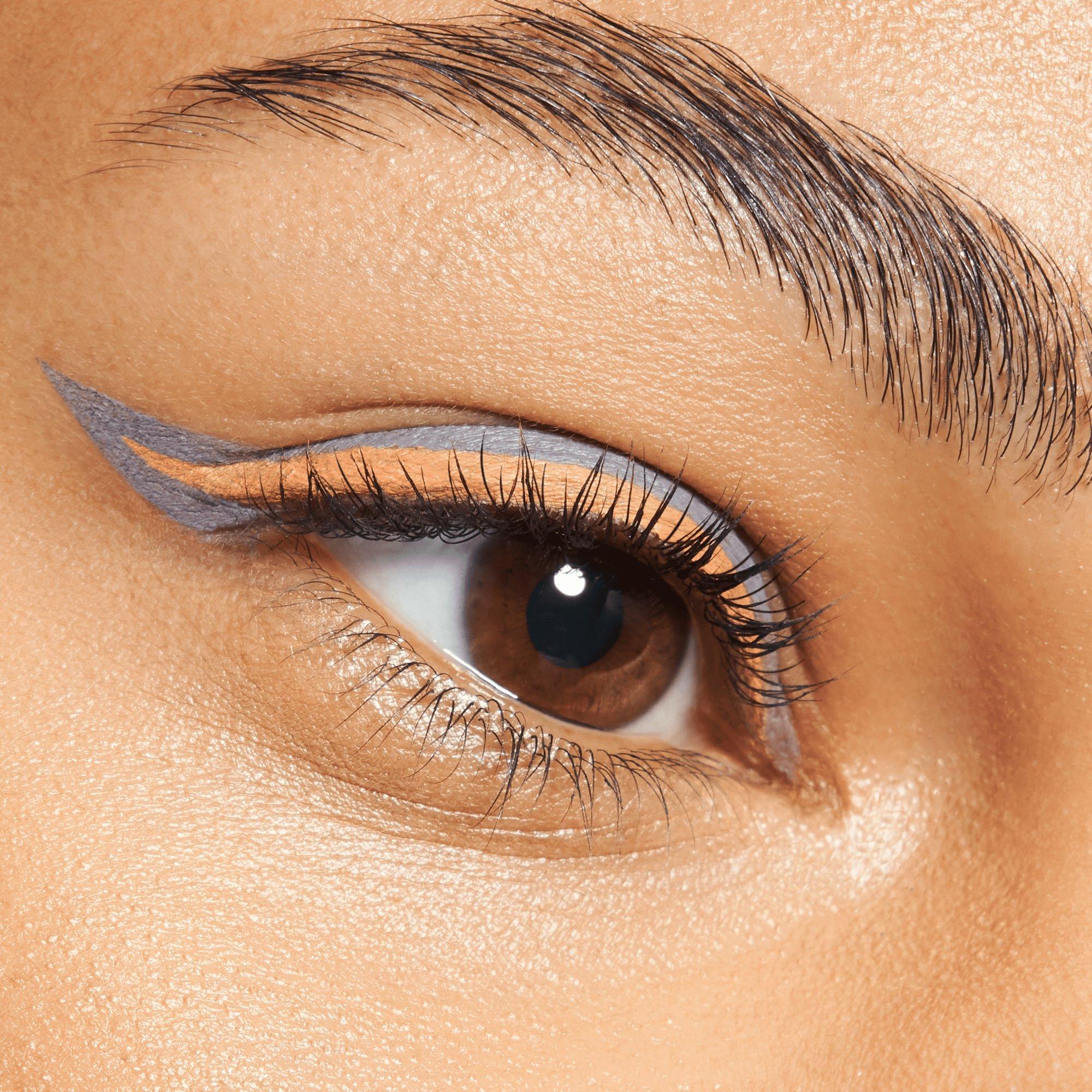 Deep Matte Liquid Eyeshadow