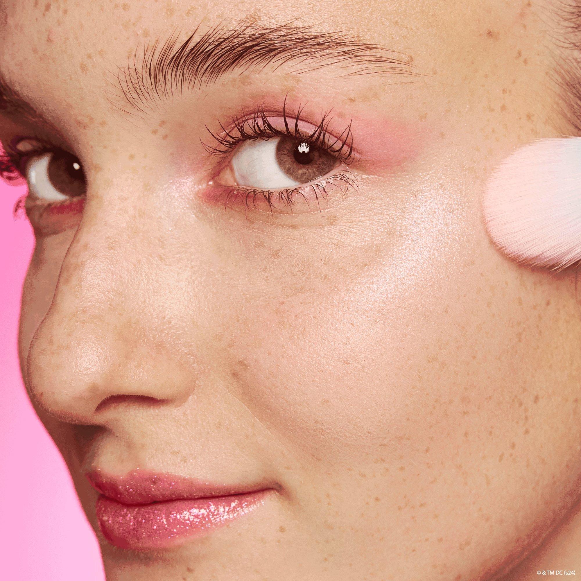 Harley Quinn Meta Glow Highlighter