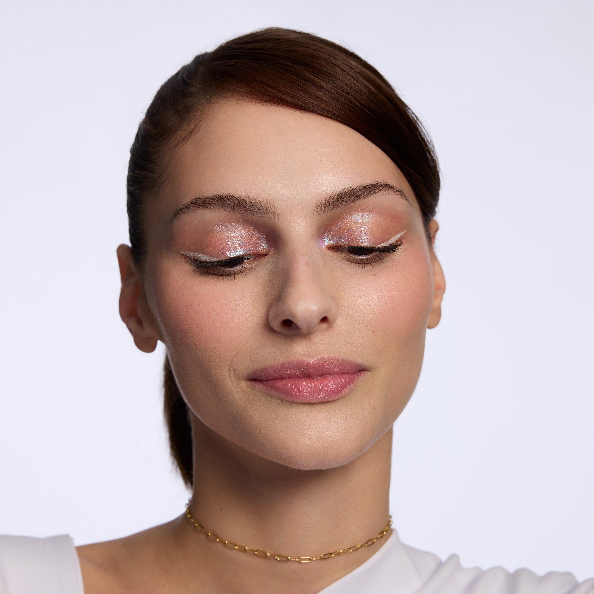 Space Glam Liquid Chrome Eyeshadow