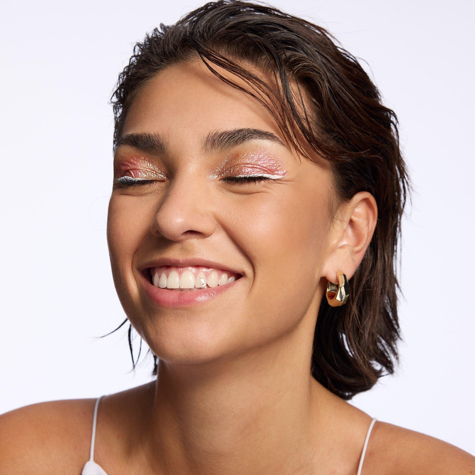 Space Glam Liquid Chrome Eyeshadow