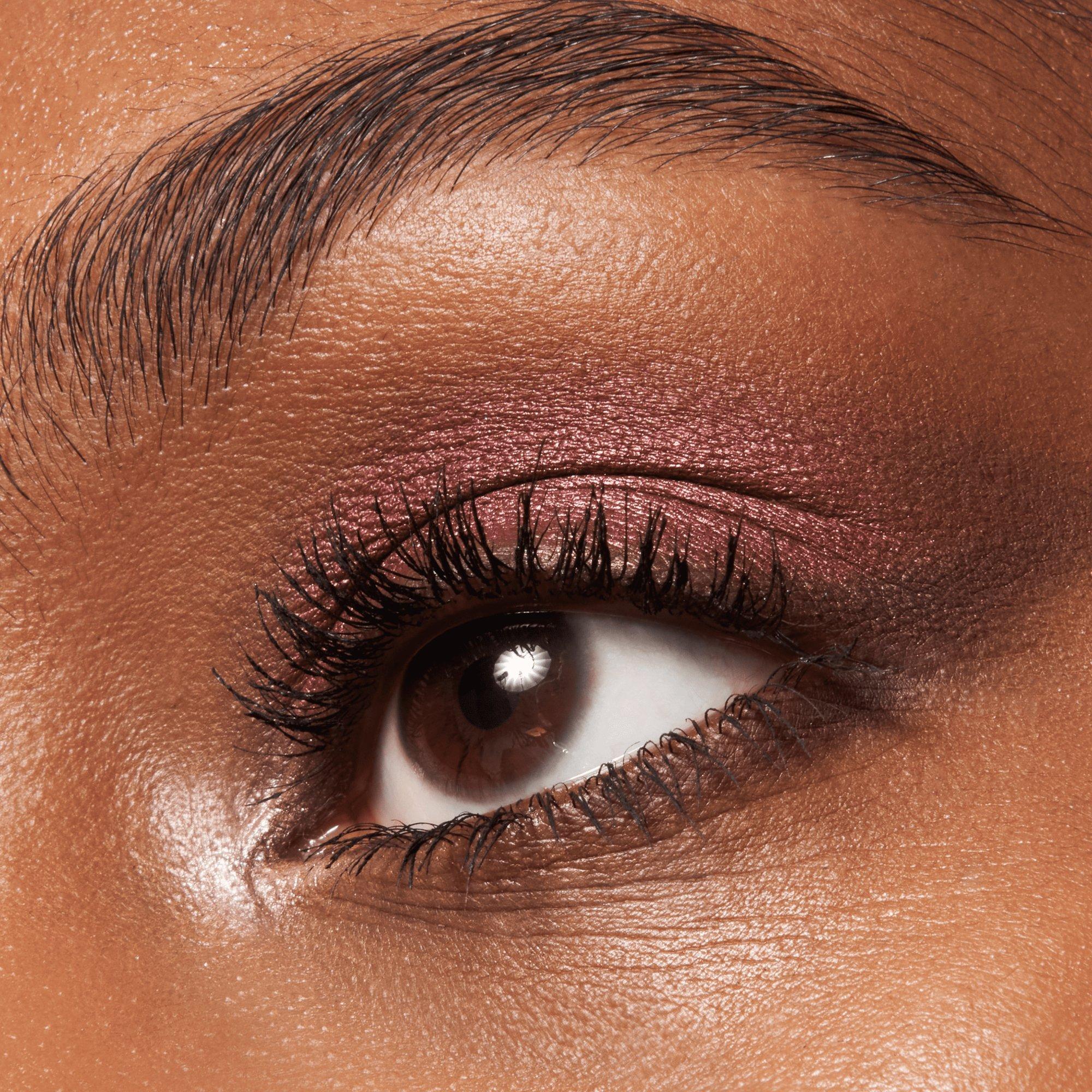 the ROSE edition eyeshadow palette