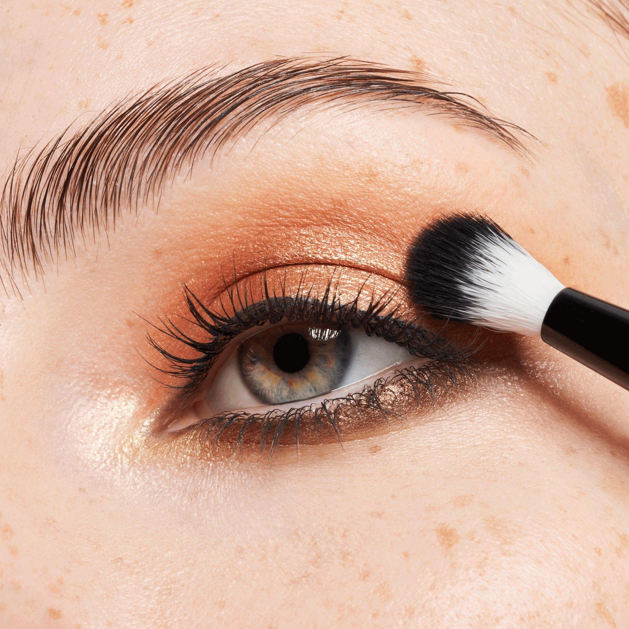 Magic Perfectors Duo Eyeshadow Brush