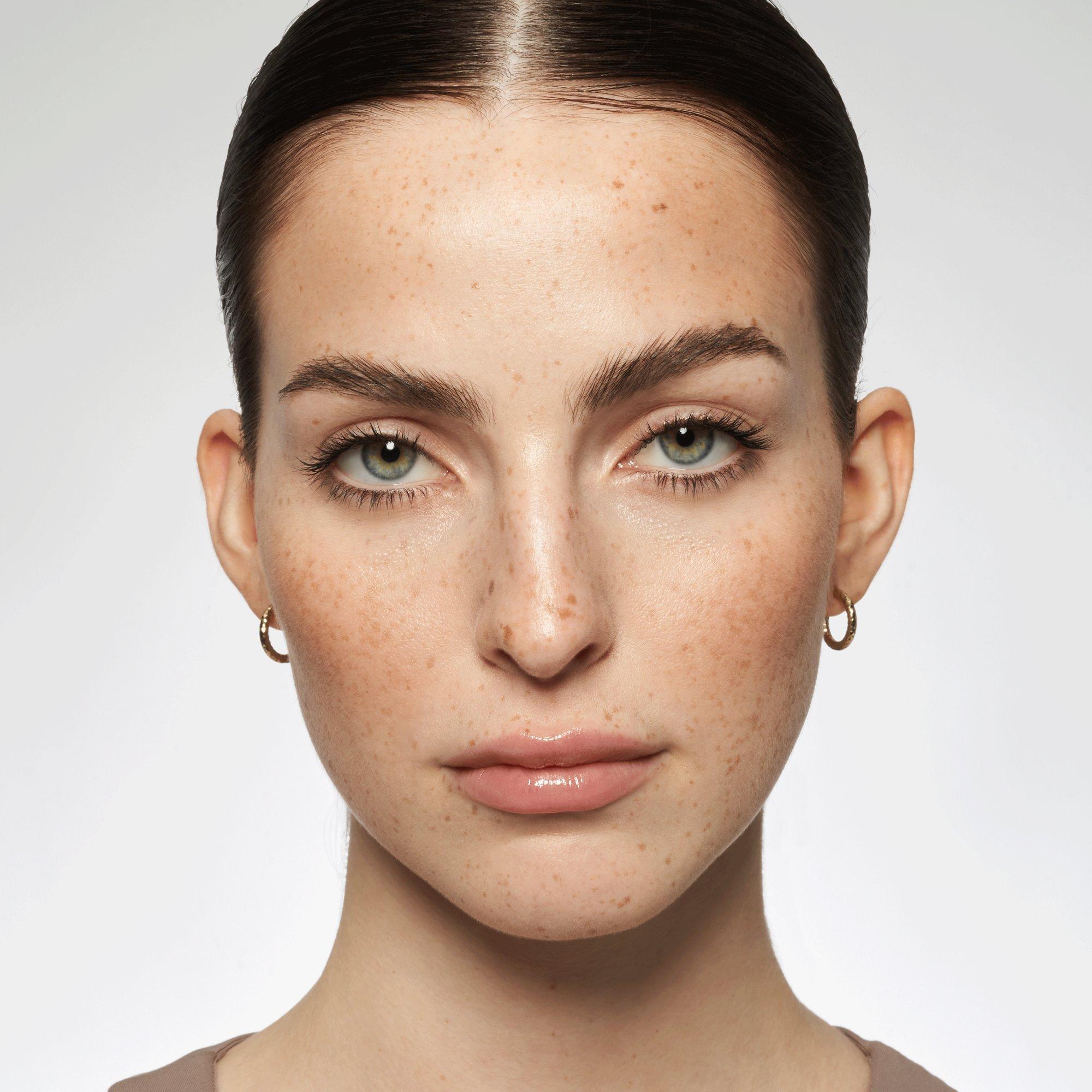 Eye brow Stylist Kulmupliiats