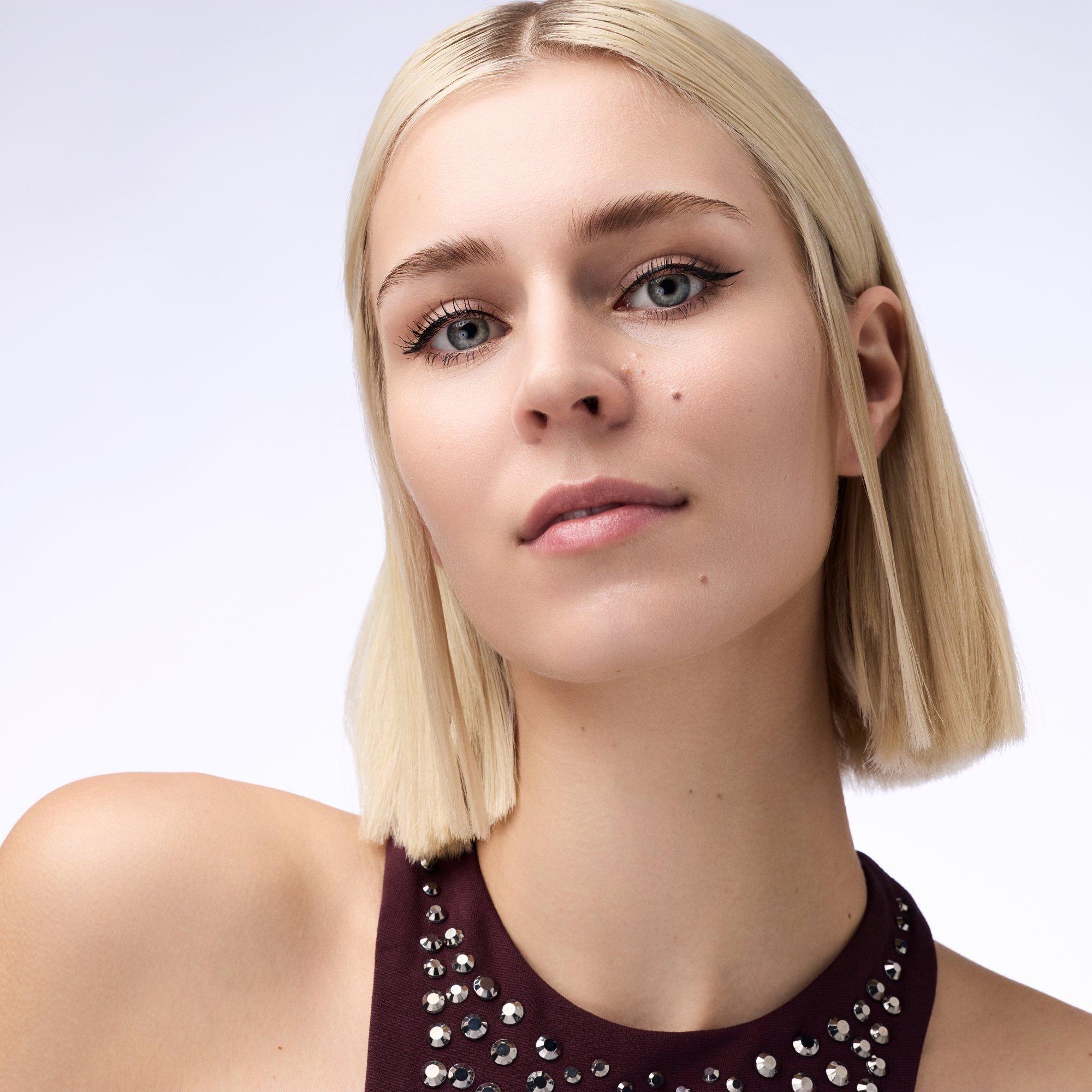Eyeliner resistente al agua Superproof