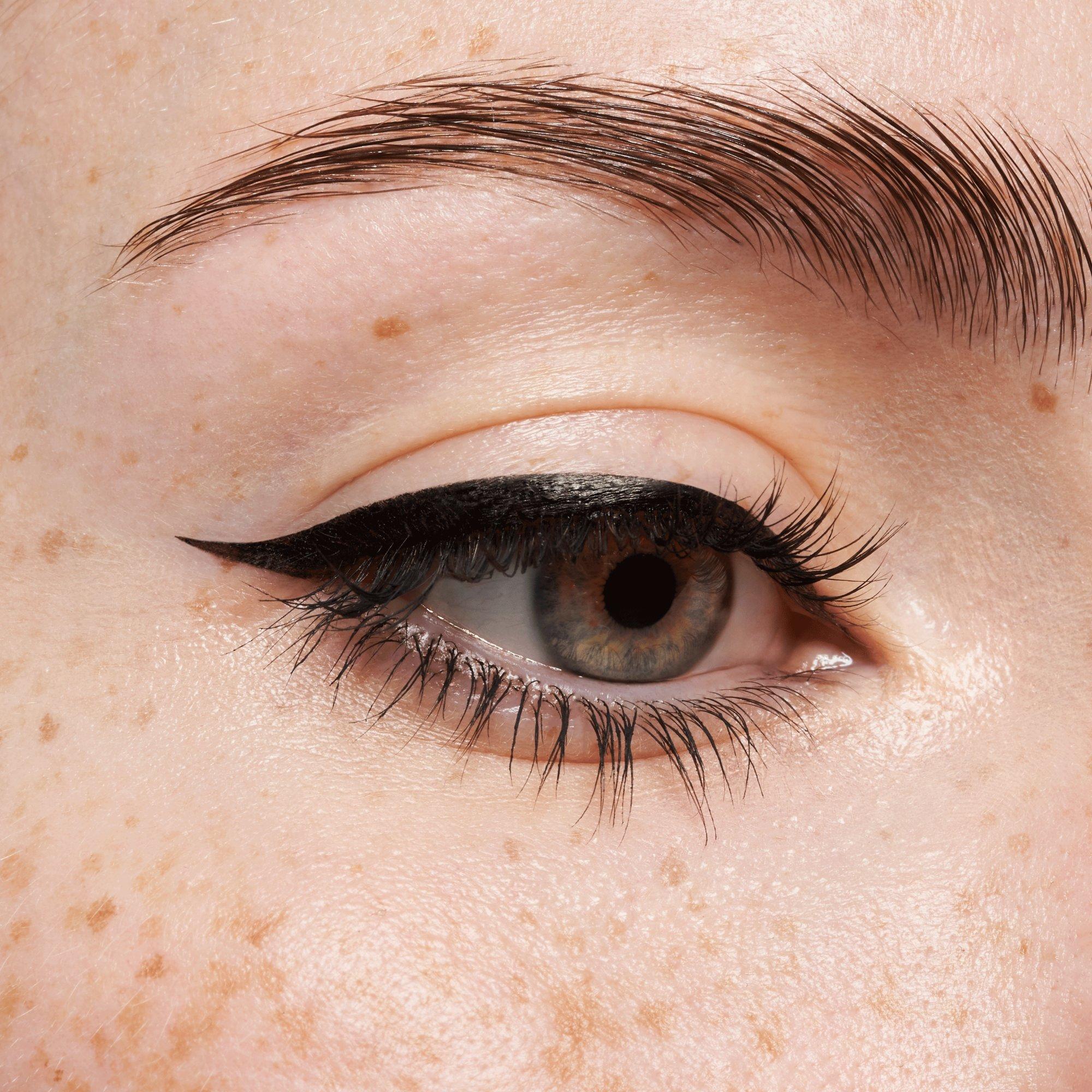 Calligraph Pro Precise 24h Matt Liner Waterproof