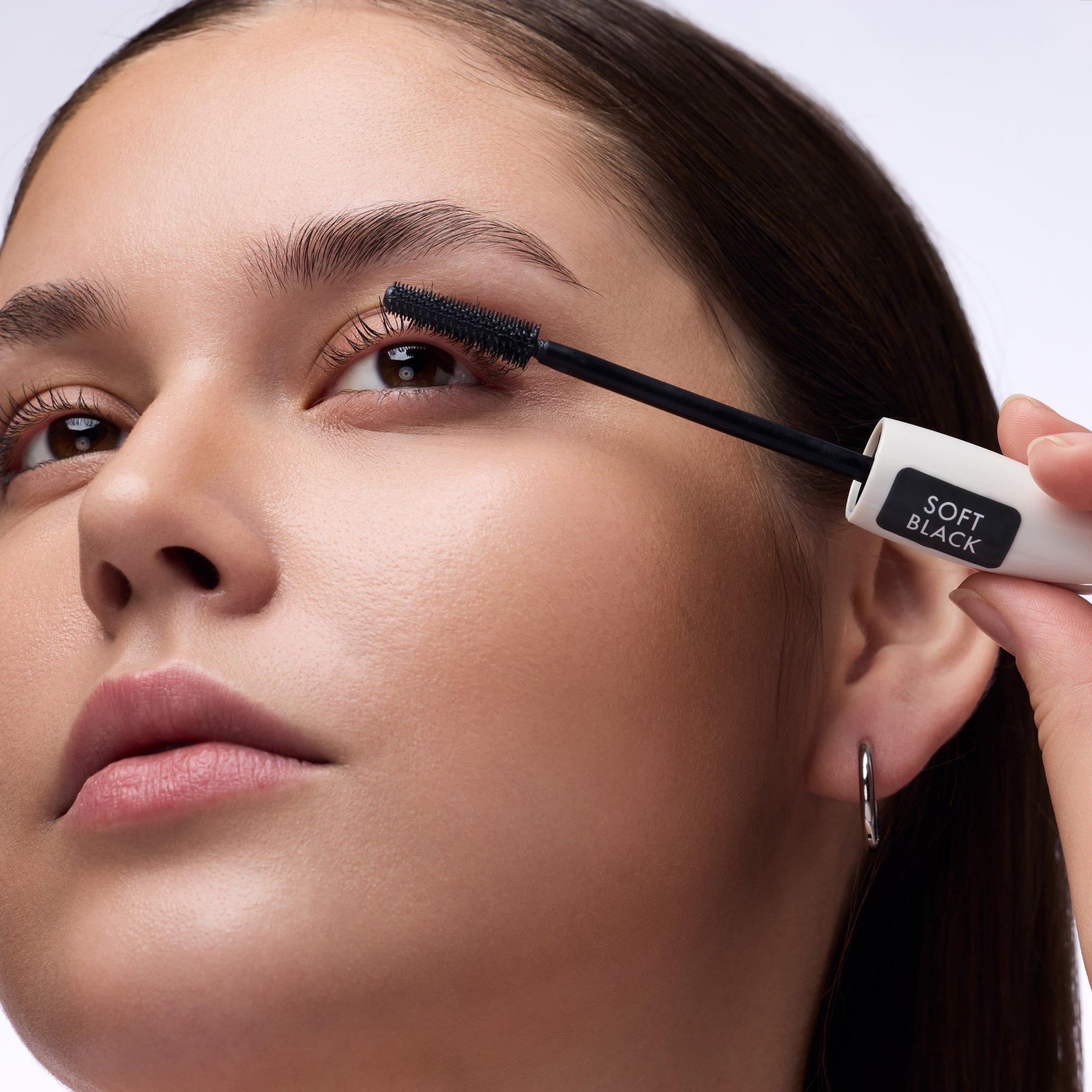 Glam & Doll Tinted Primer Mascara Base