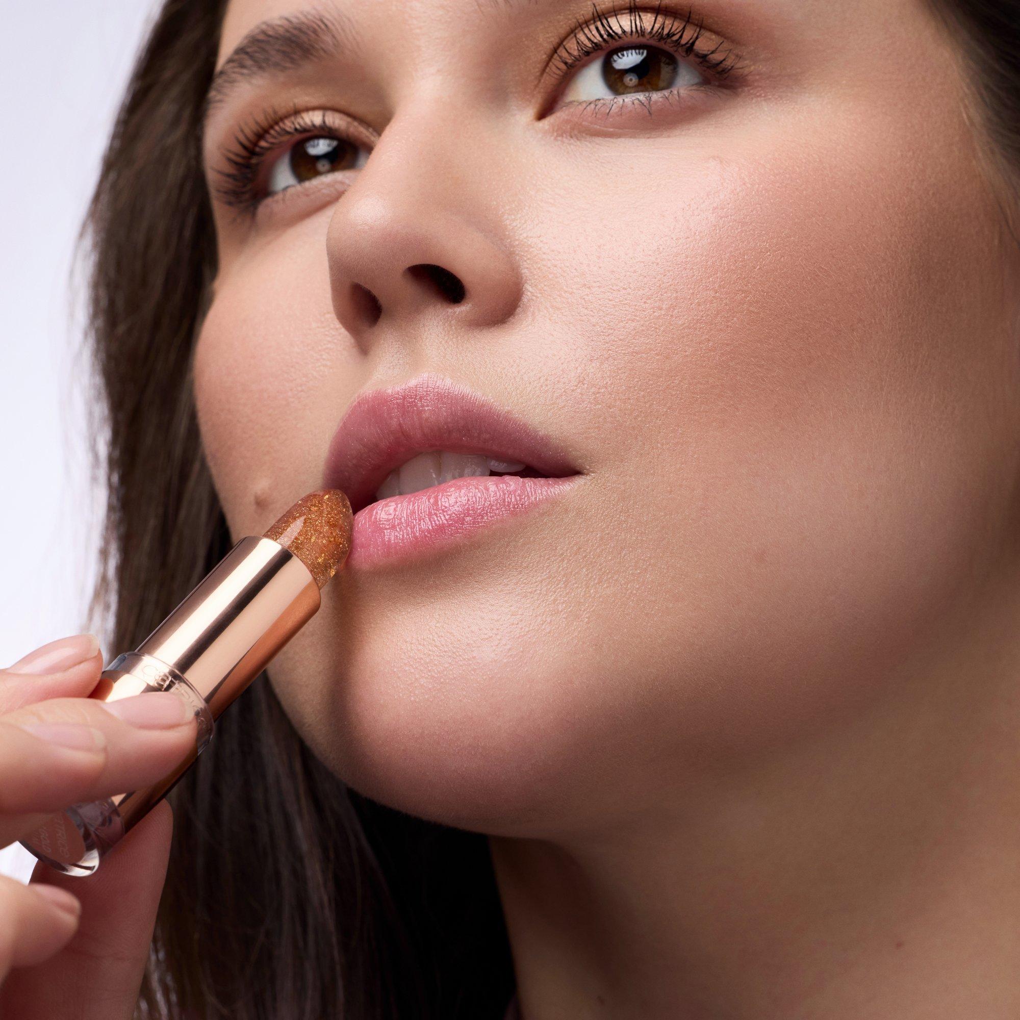 Glam In Gold Glow Lip Balm