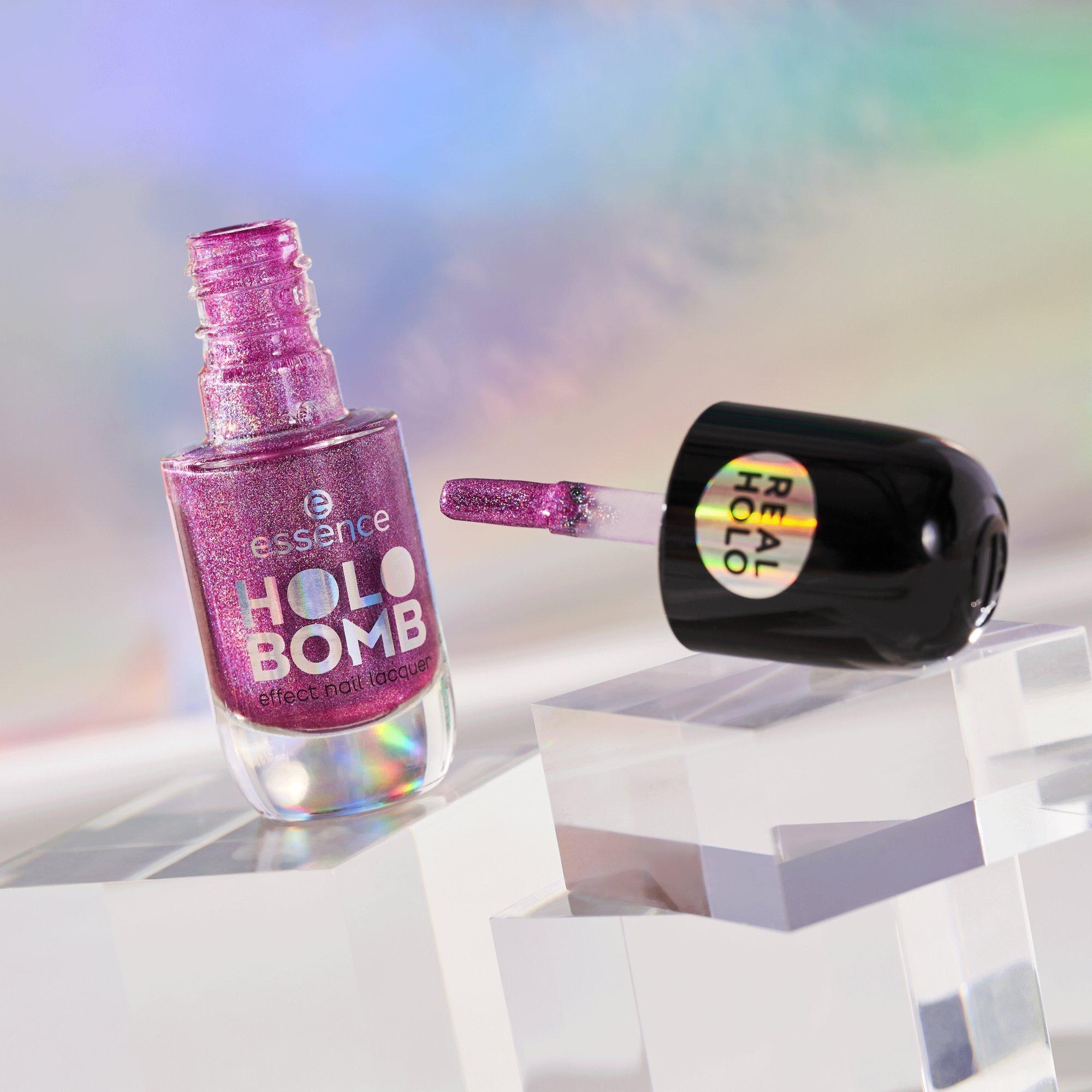 HOLO BOMB effect nail lacquer
