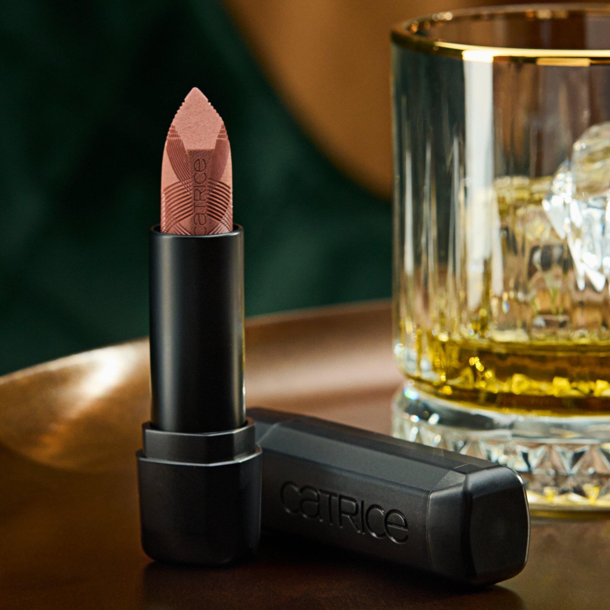 Scandalous Matte Lipstick