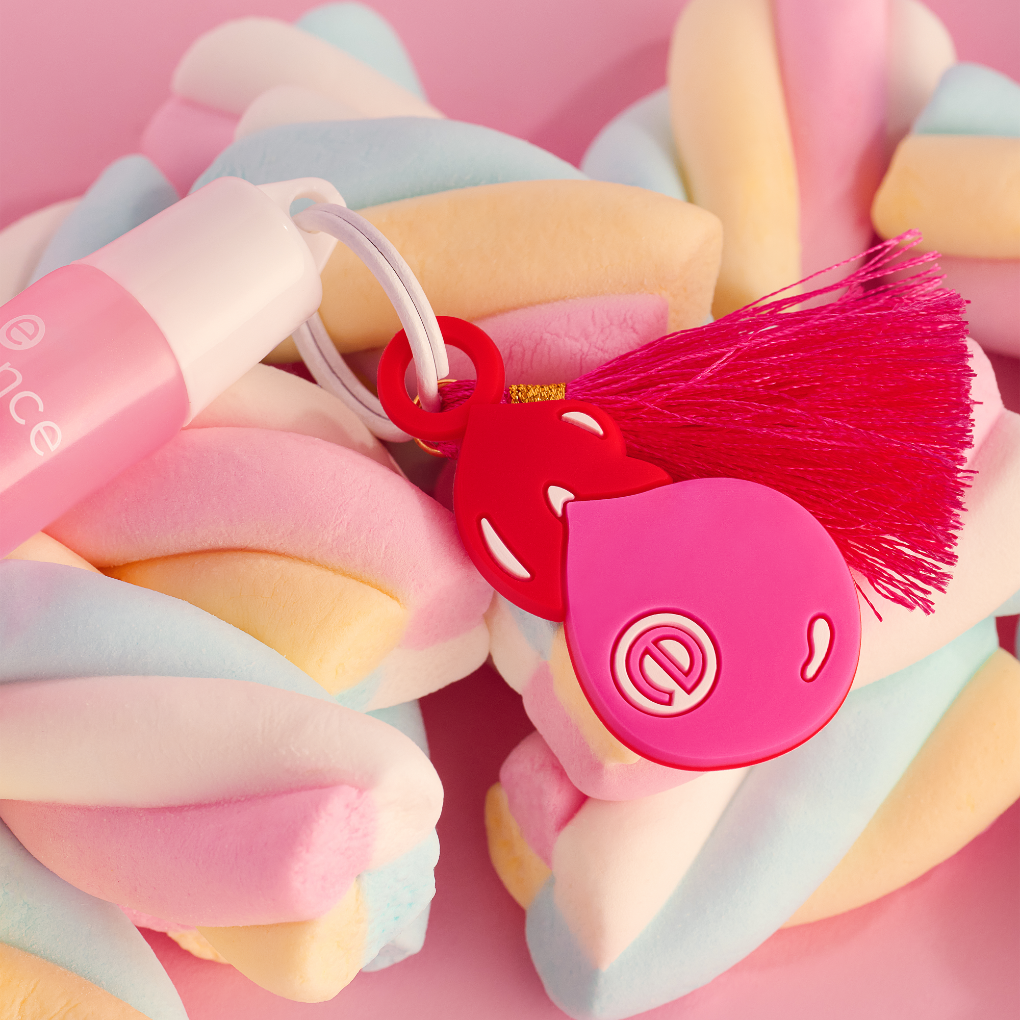 it's Bubble Gum fun shiny lipgloss
