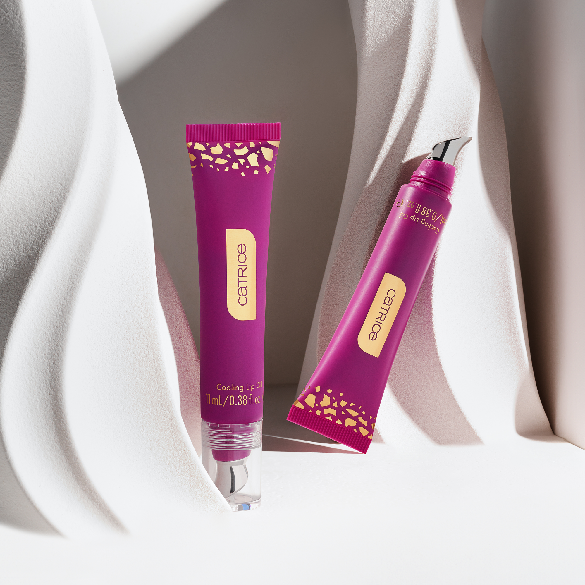 SUMMER OBSESSED Cooling Lip Oil