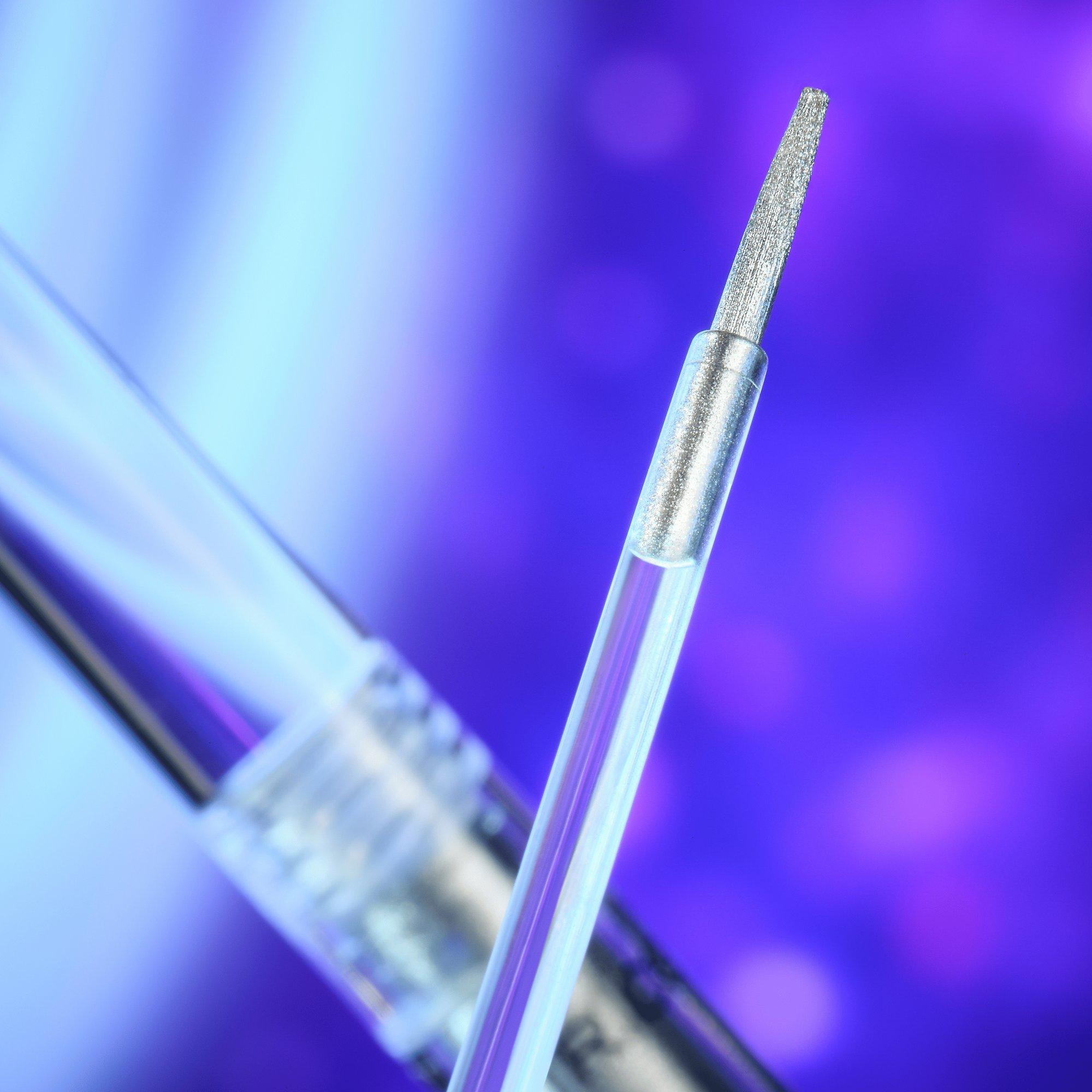 Space Glam Liquid Effect Eyeliner