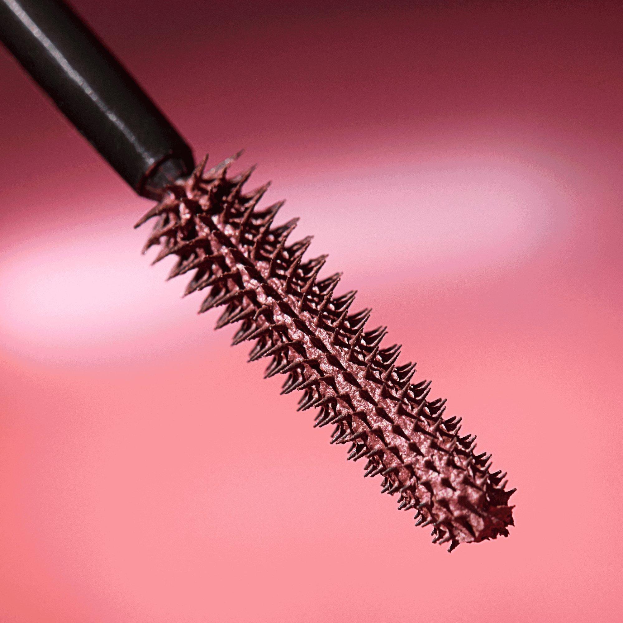ETERNAL RED Glam & Doll Volume Mini Mascara