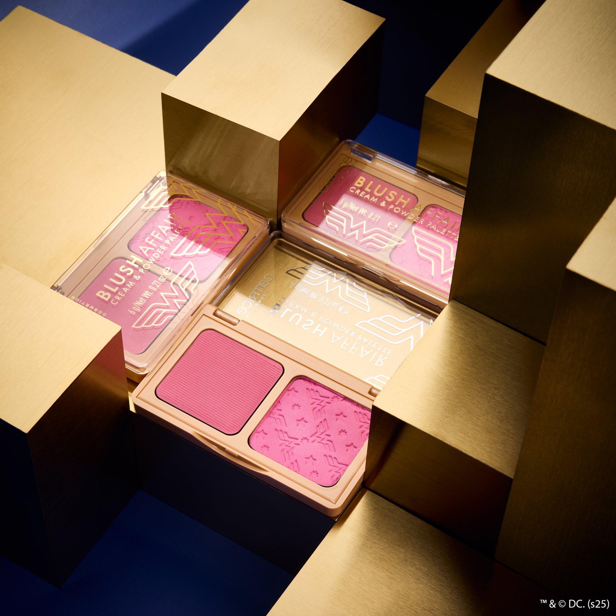 Wonder Woman Blush Affair Cream & Powder Palette crème et poudre