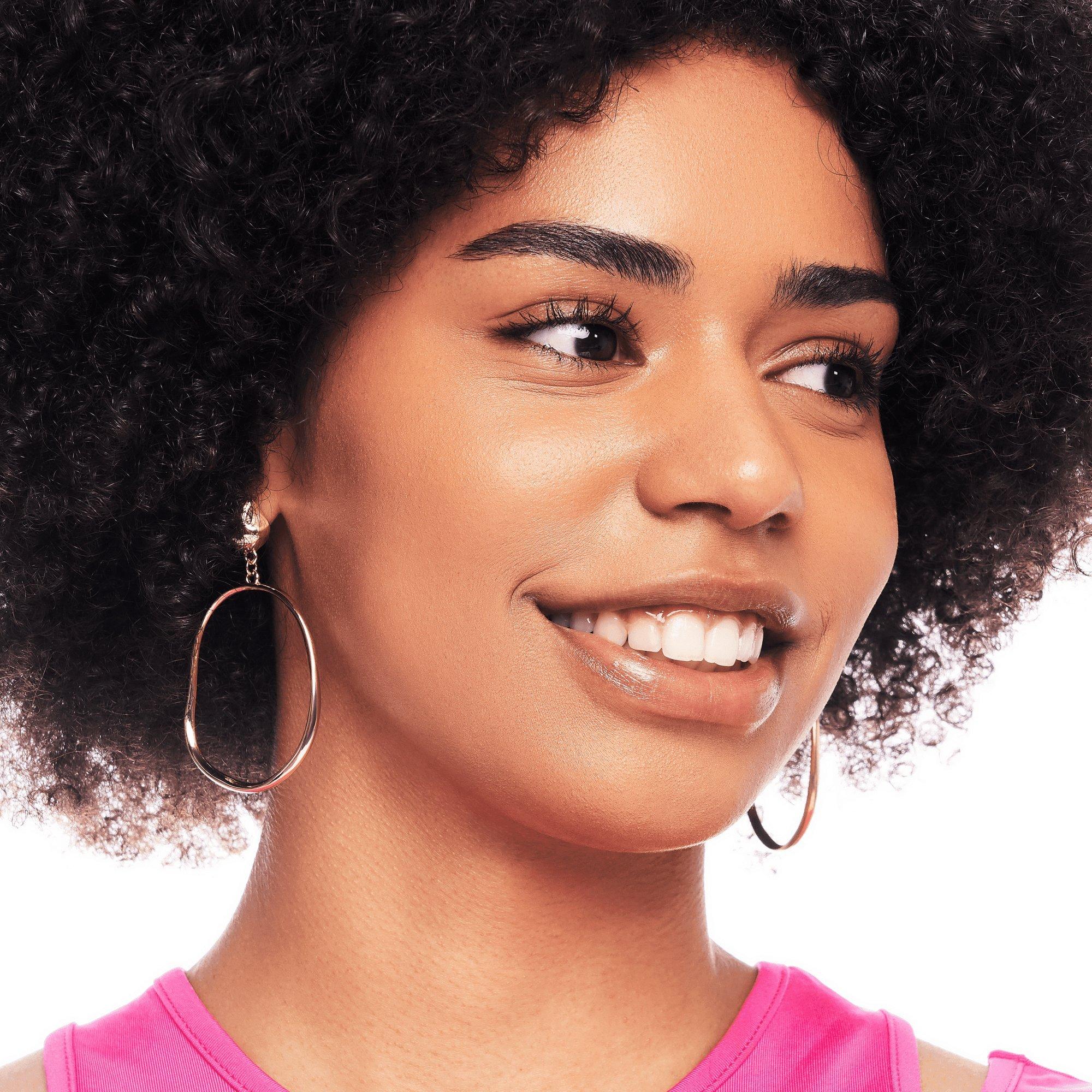 大眼女孩濃密睫毛膏