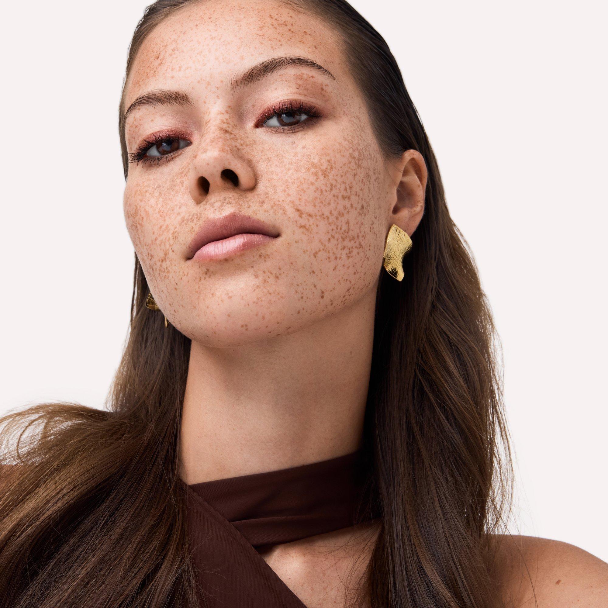 Карандаш для глаз Jewel Glide Effect