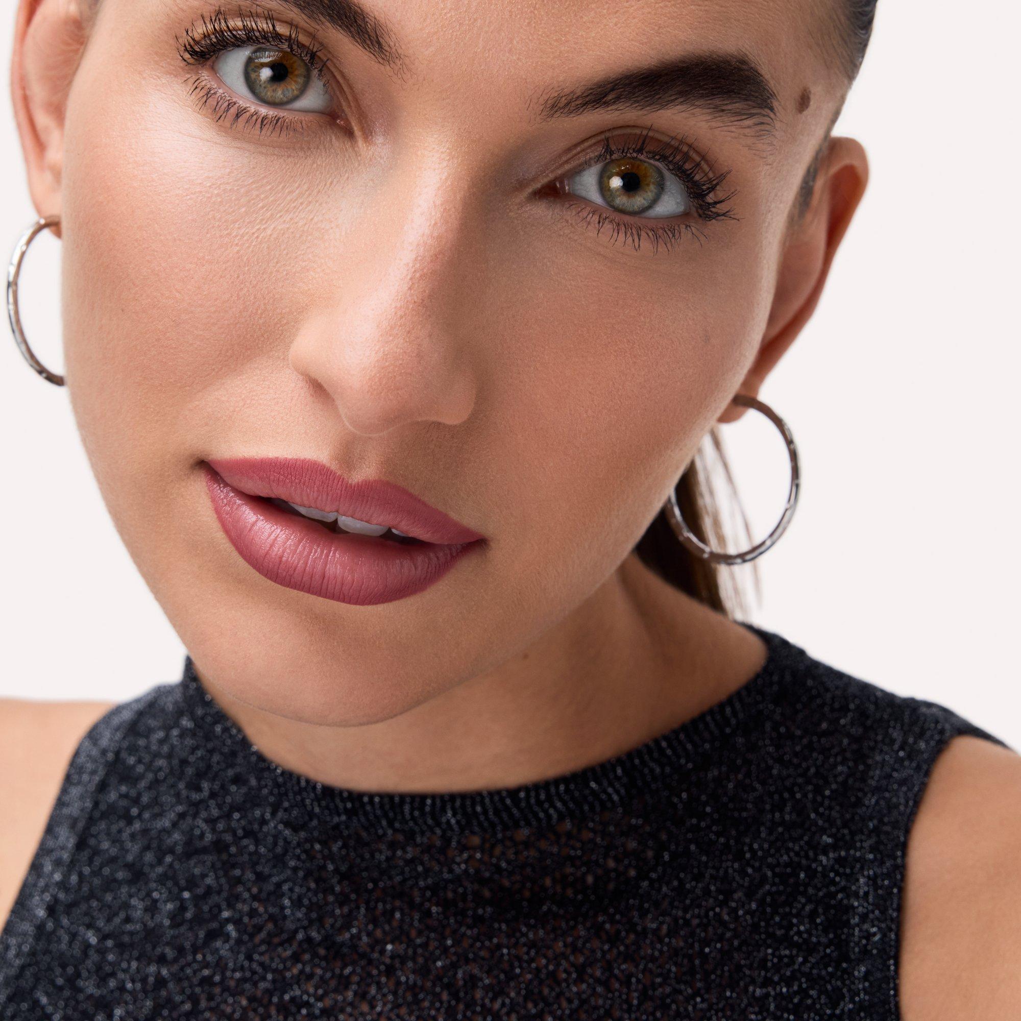 Gel Glide Long-Lasting Lip Liner