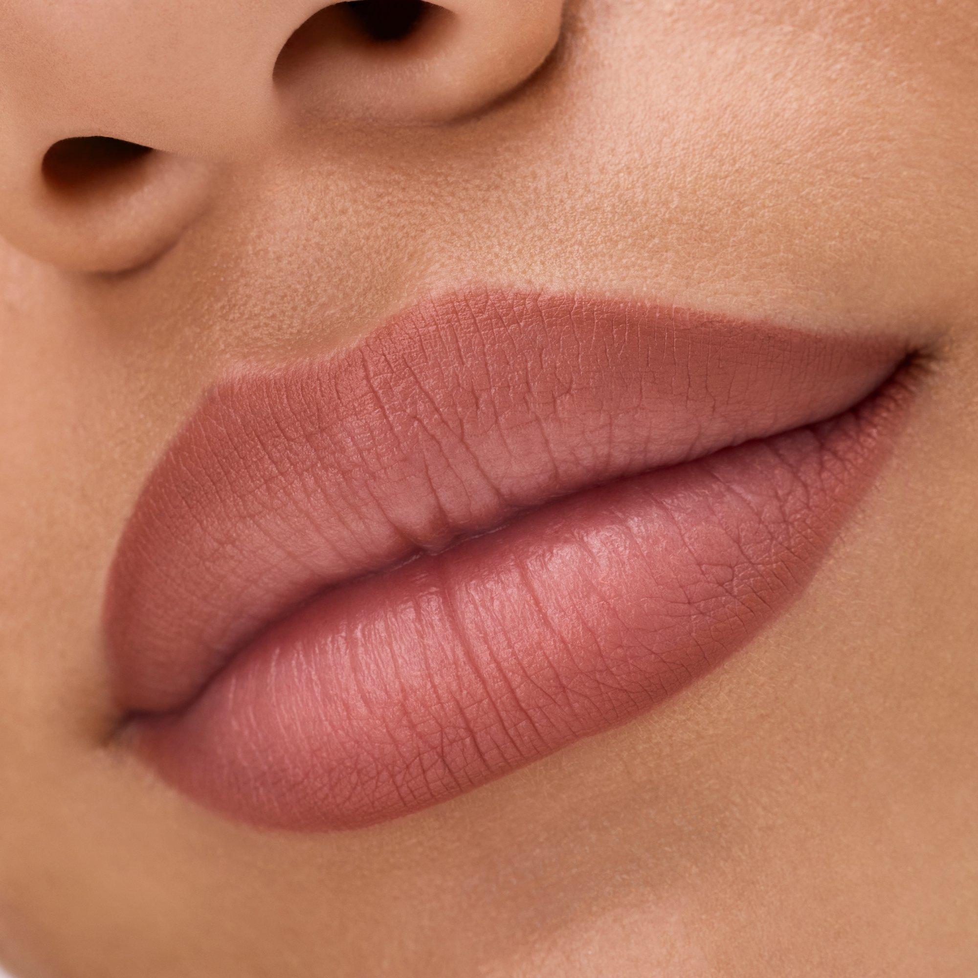 Gel Glide Long-Lasting Lip Liner