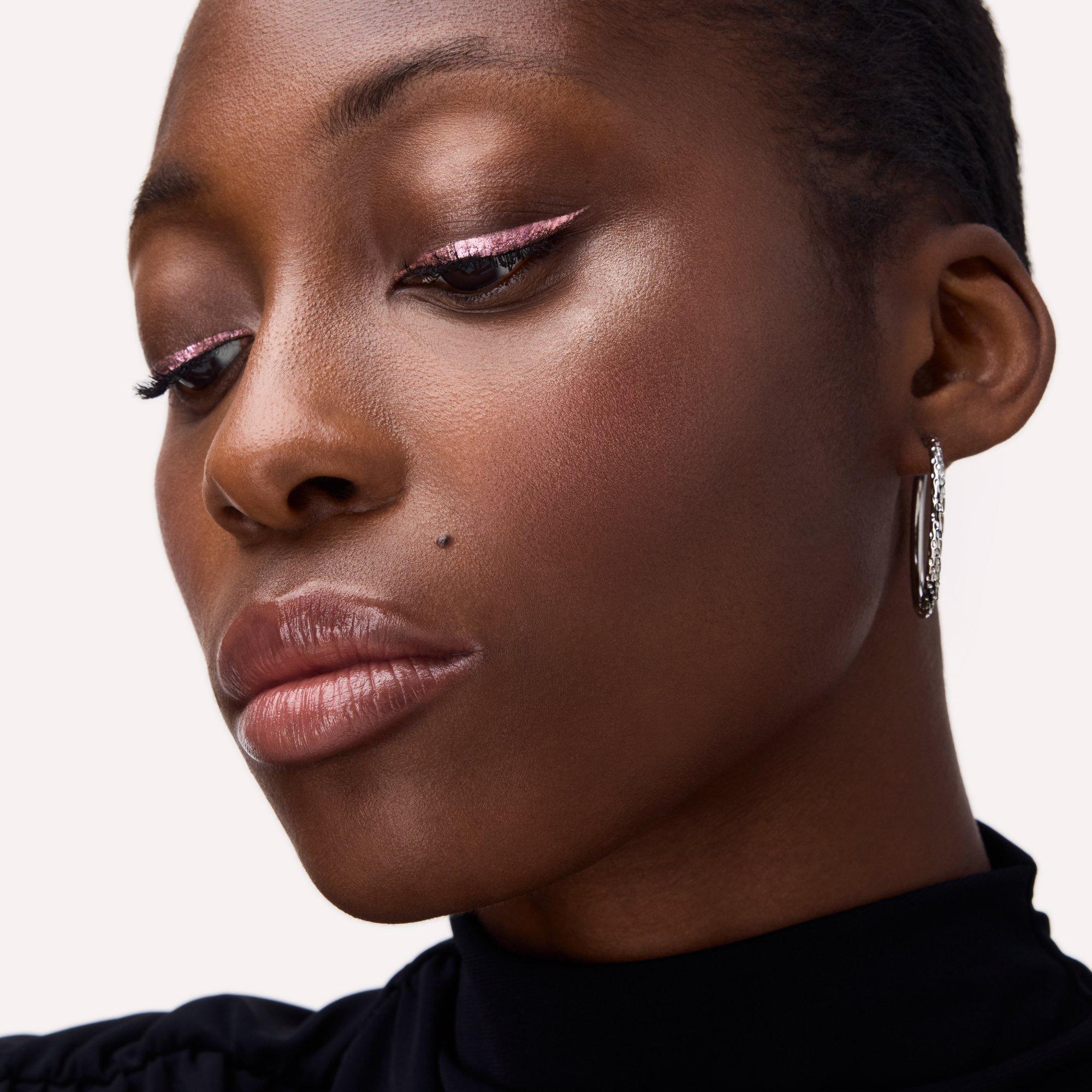 Space Glam Liquid Effect Eyeliner