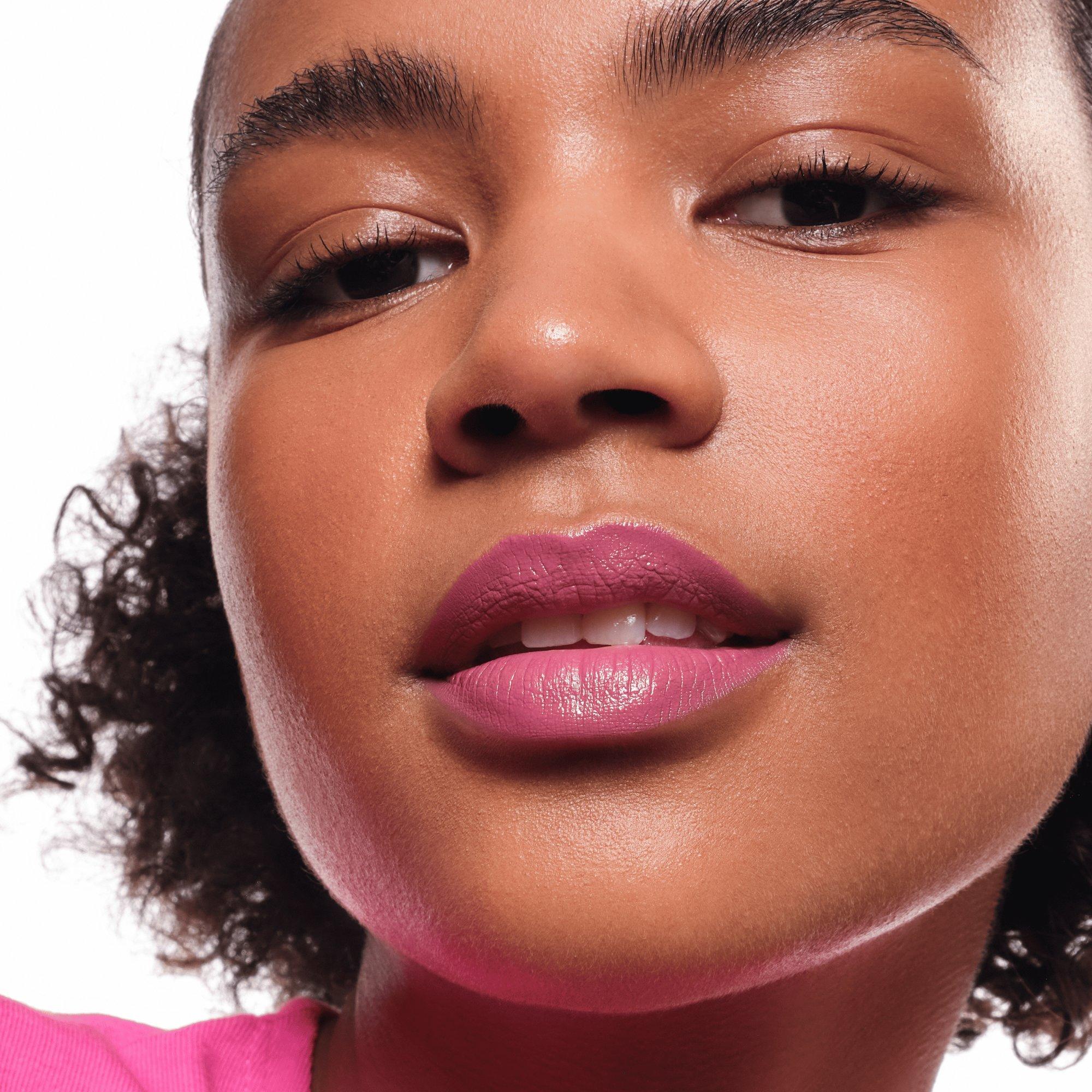 satin GLOW luminous shine huulepulk