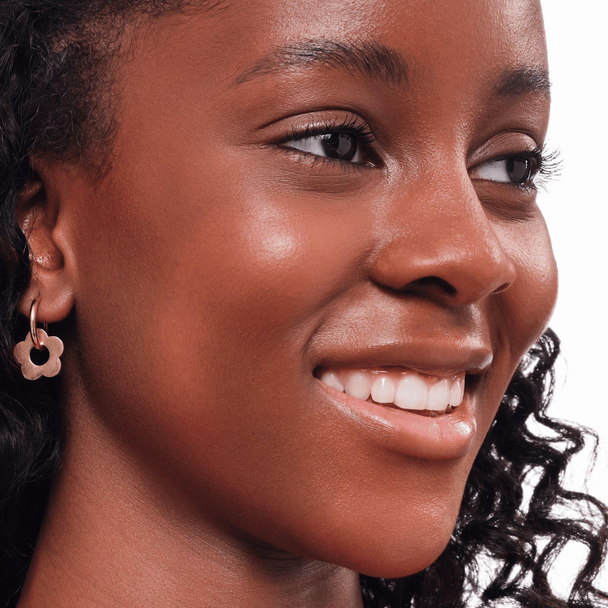 soft TOUCH BUTTER BRONZER