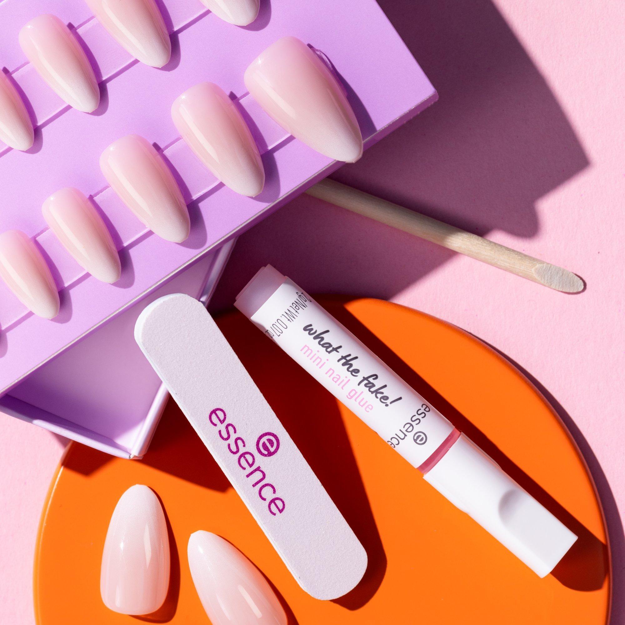 what a fake! PRESS-ON NAILS set za manikiro