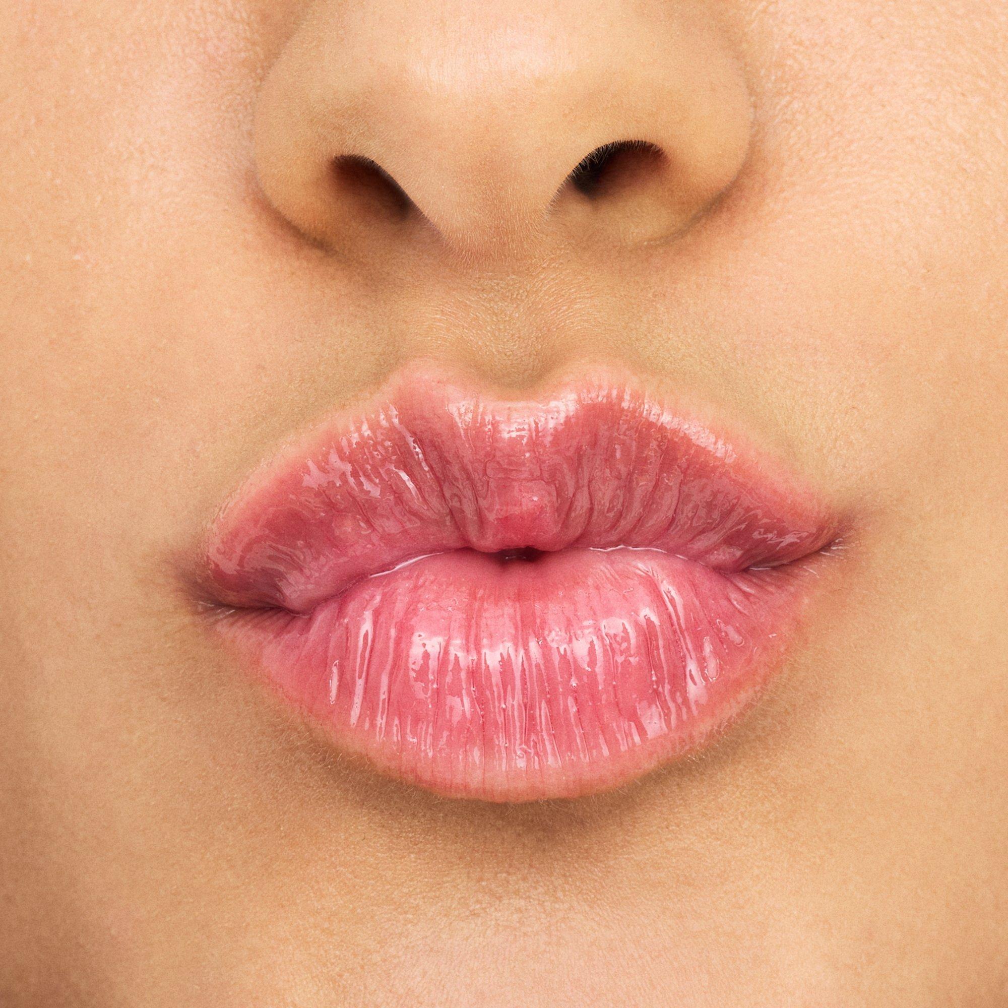 hydra kiss LIP OIL