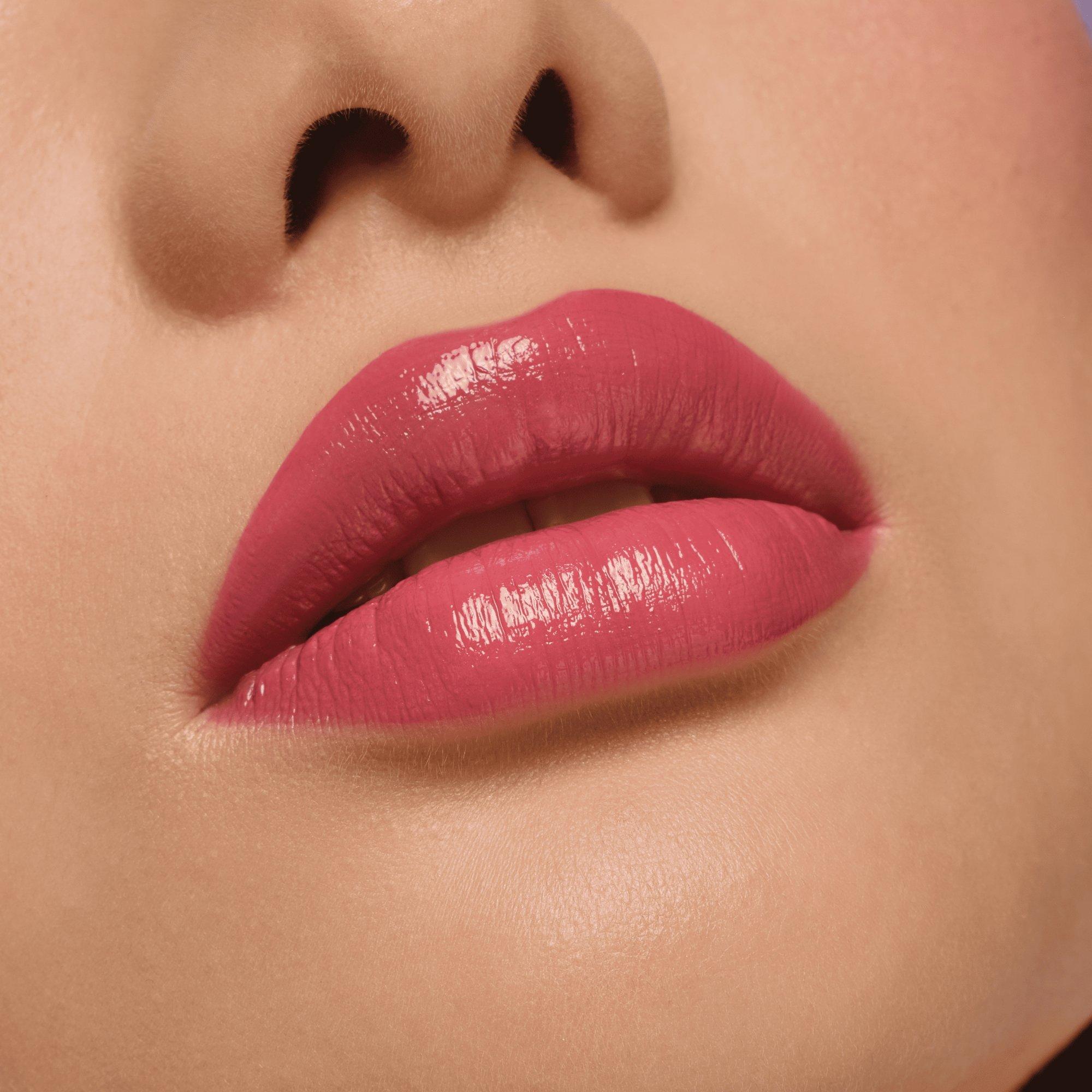 Disney Alice in Wonderland Semi-Matte ruž za usne