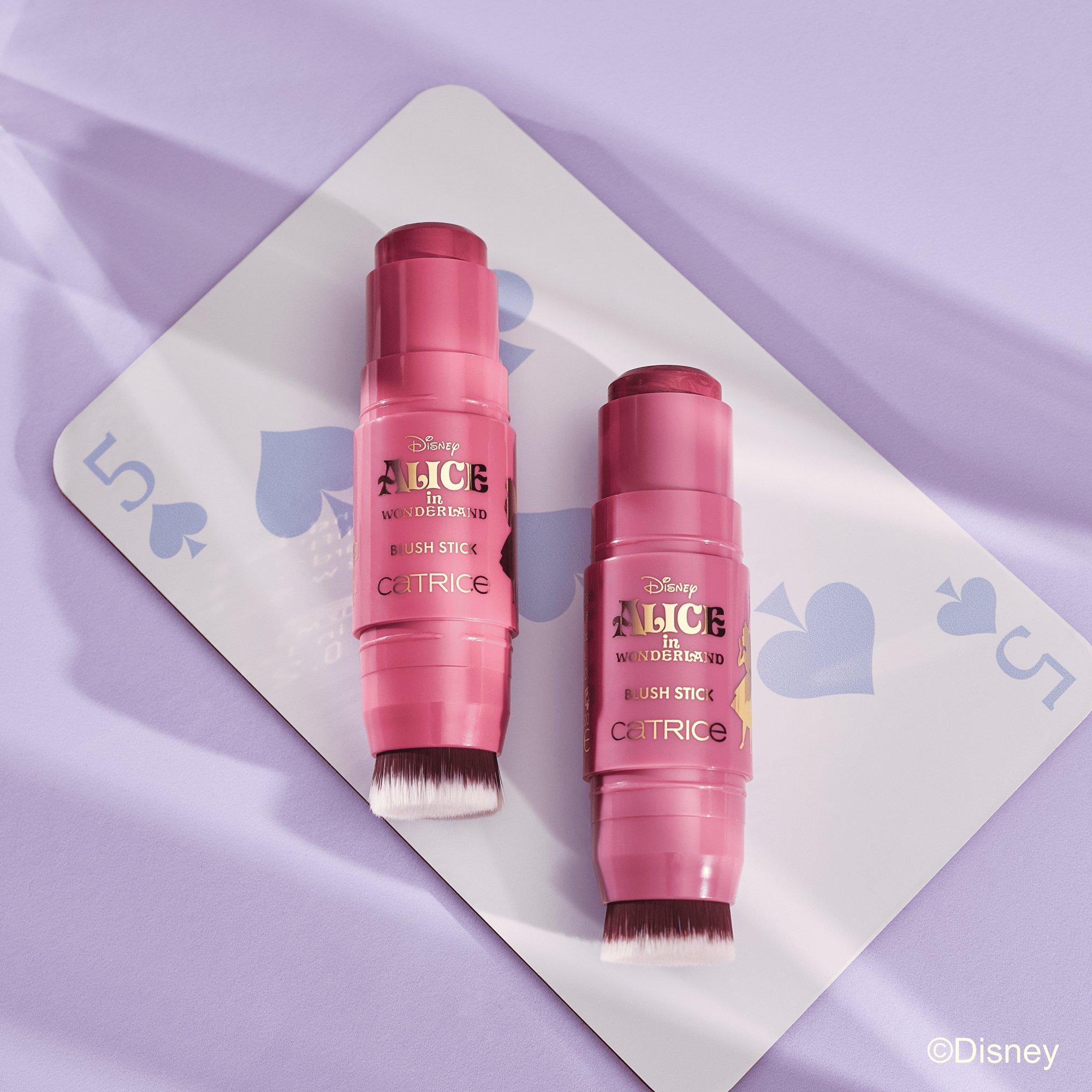 ديزني اليس ان وندرلاند