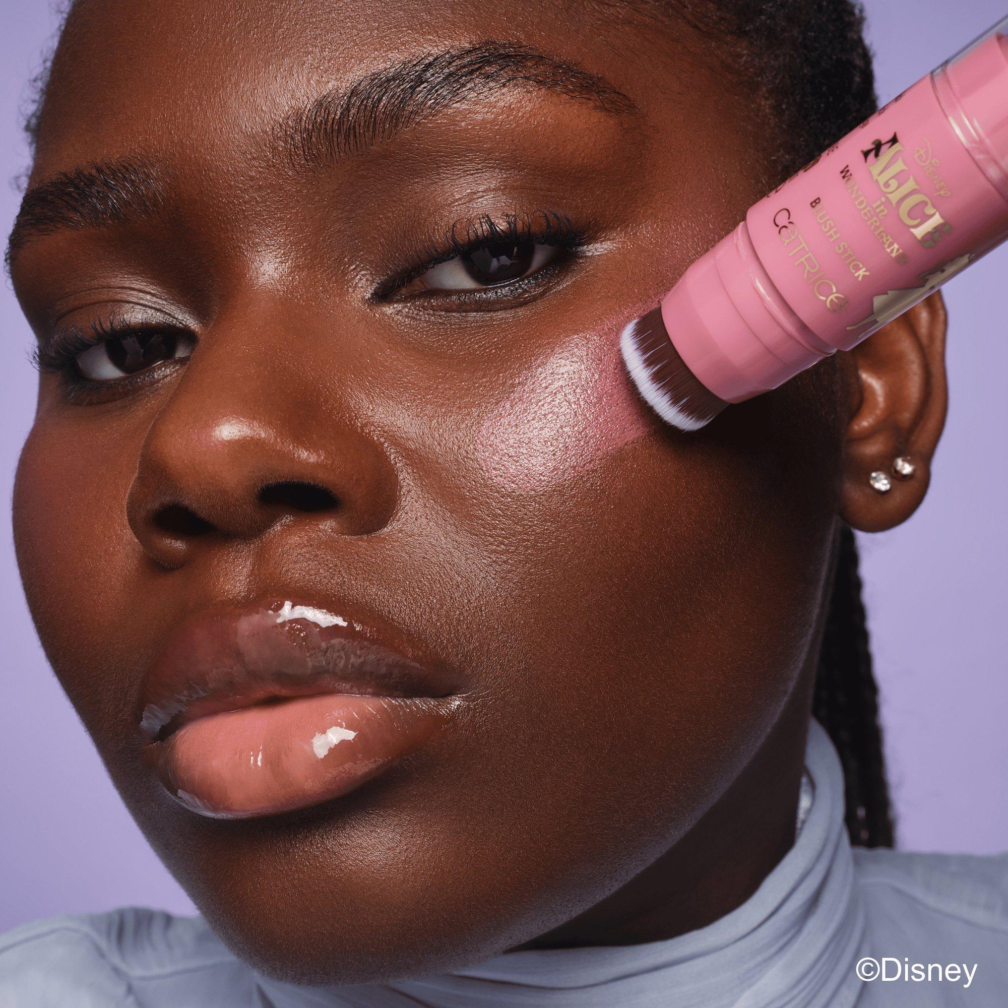 ديزني اليس ان وندرلاند